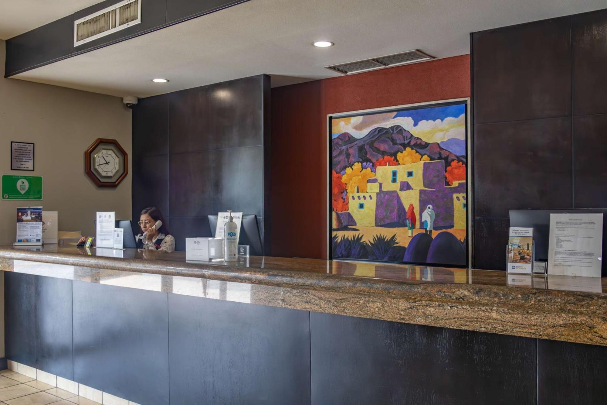 Hotel Western Monterrey Airport 3*