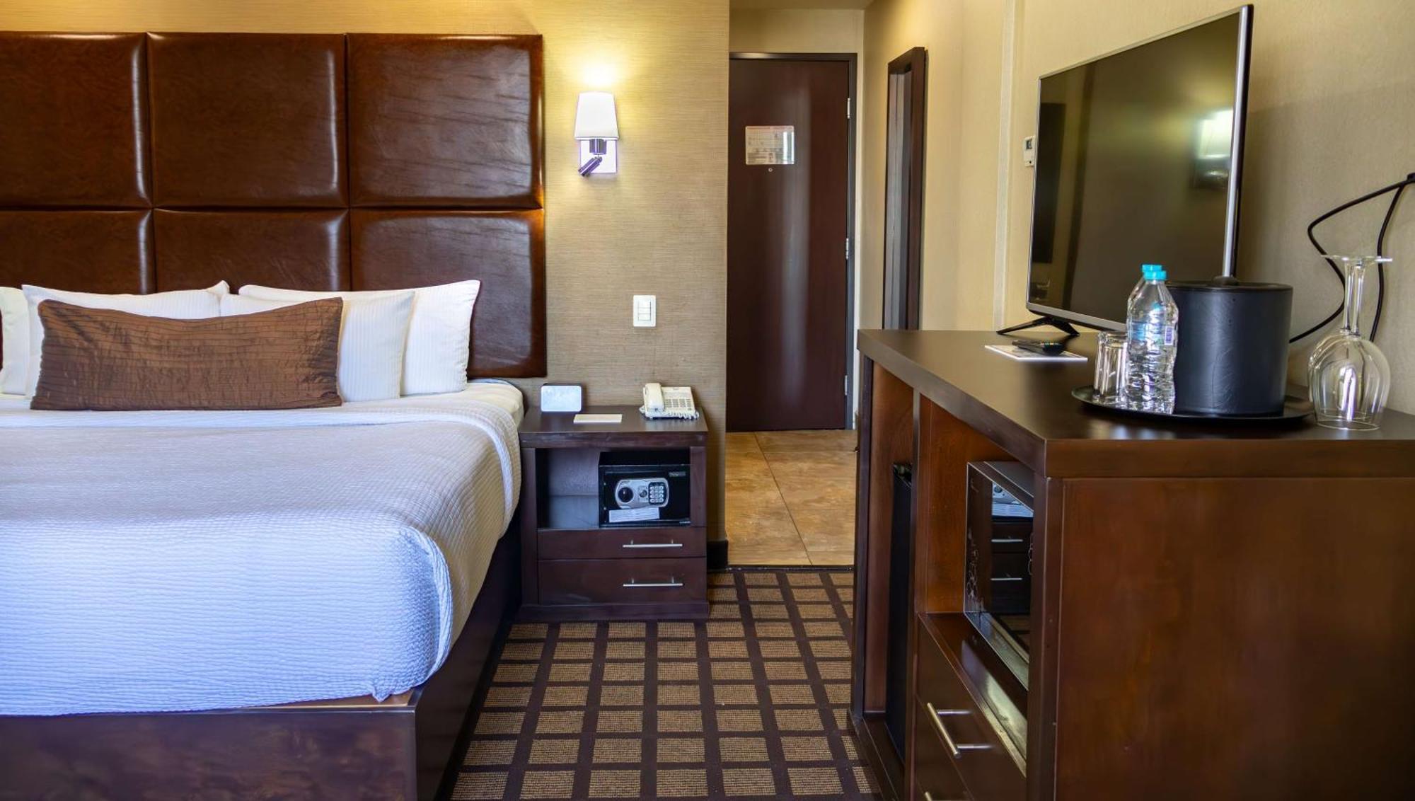 Western Premier Aeropuerto Hotel Monterrey