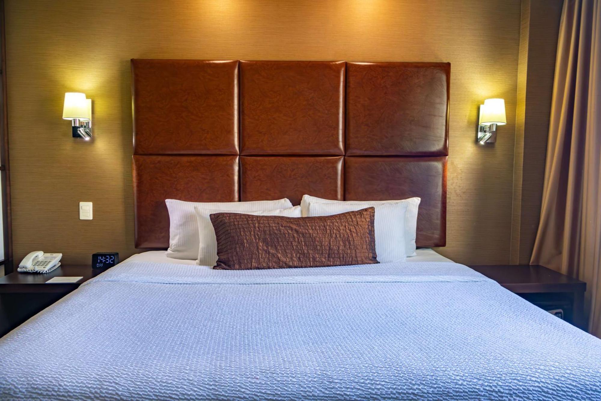 Western Premier Aeropuerto 5* Monterrey
