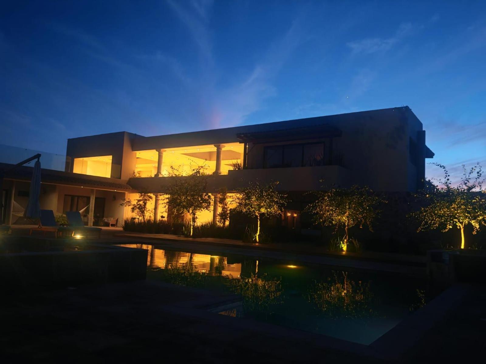 Flores De Sal-valle De Guadalupe Hotel El Porvenir