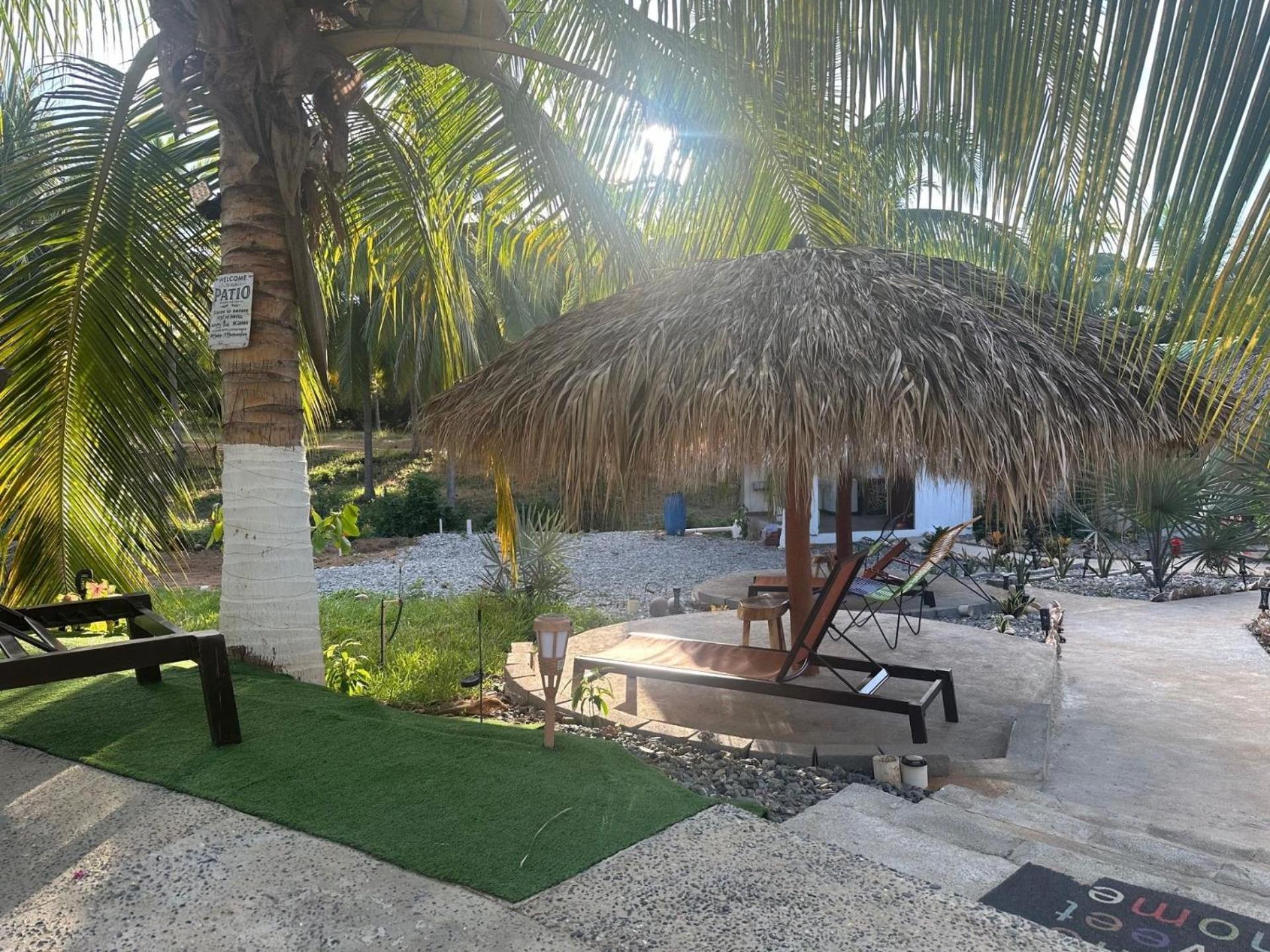 Resort Casa Palmas Playa La Saladita *