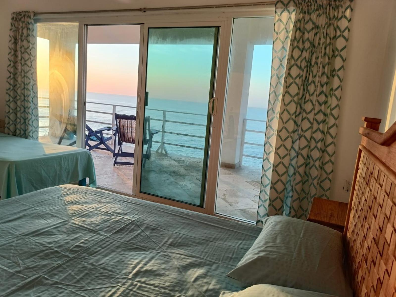 Luz De Mar ' Right On The Bed & Breakfast *