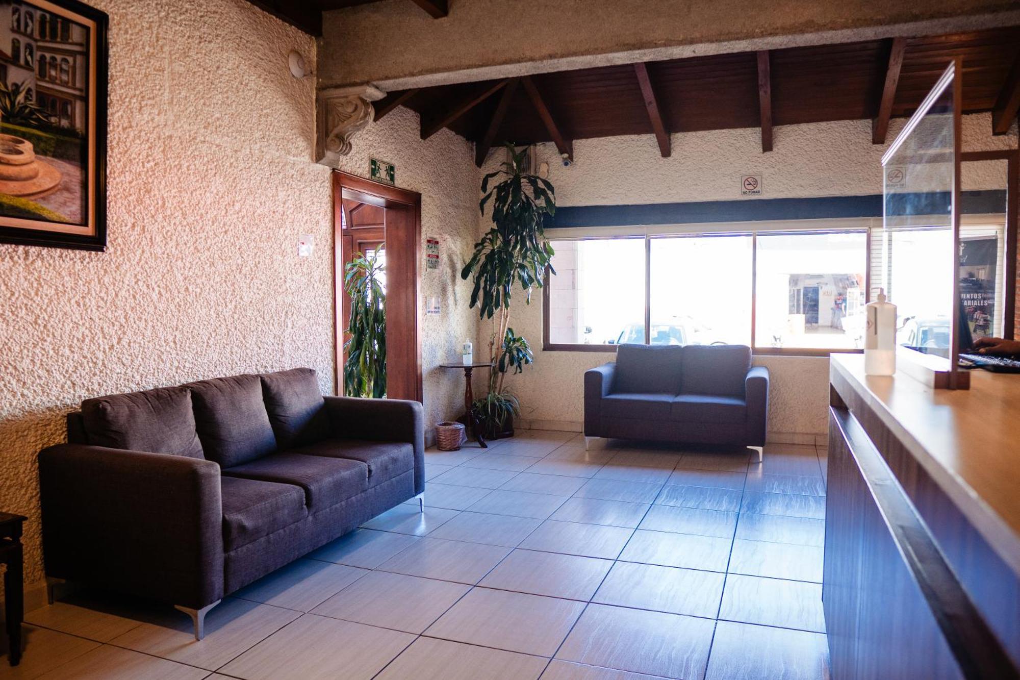 Del Angel, 3*