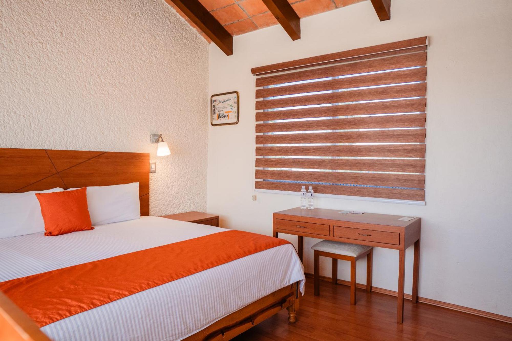 Hotel Del Angel, 3*
