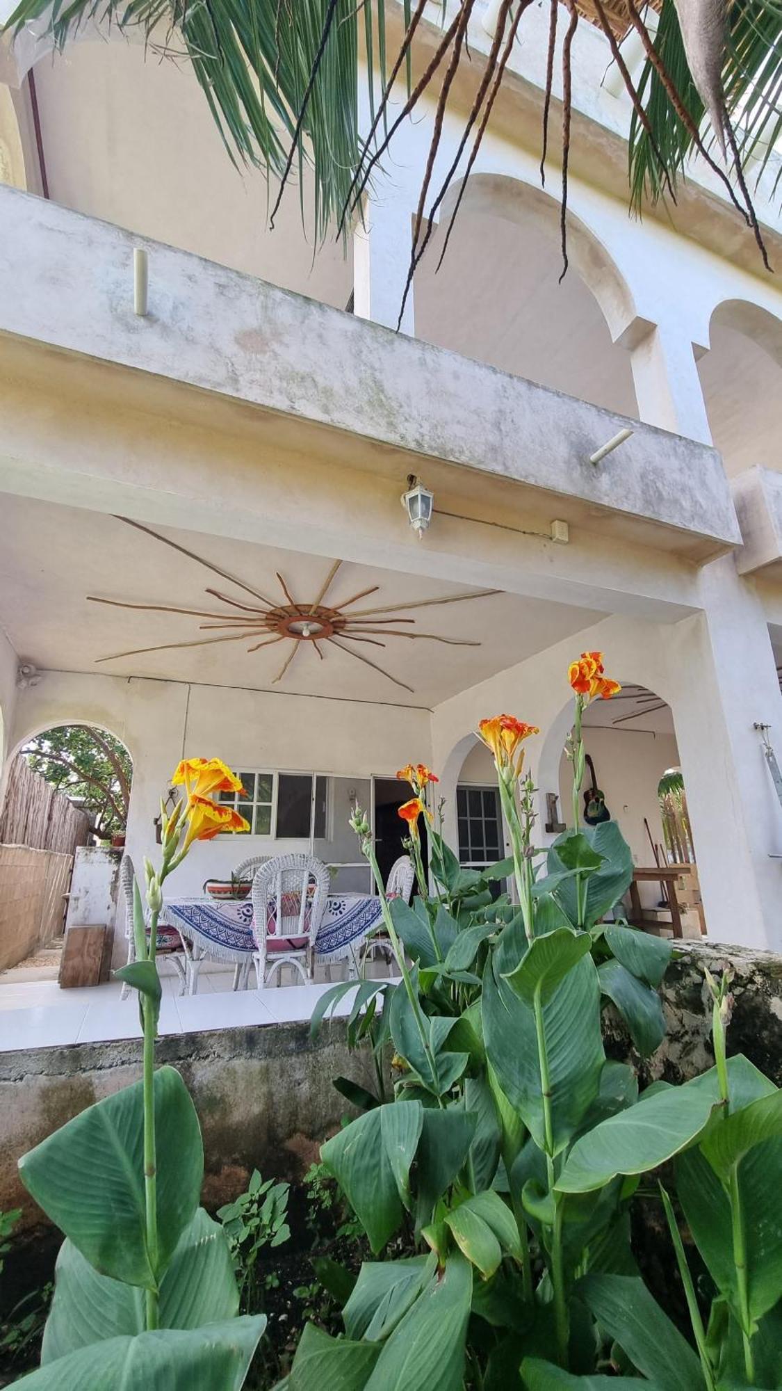 La Casa Del Sol, Beachfront *