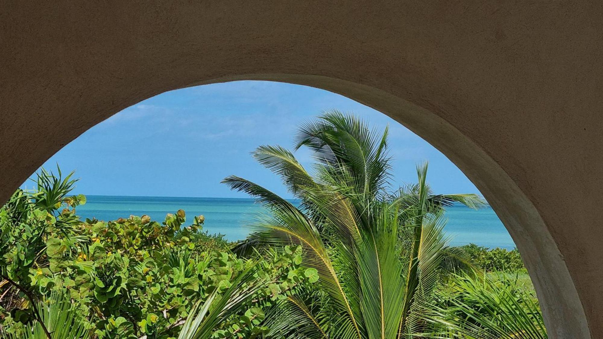 La Casa Del Sol, Beachfront Holiday home El Cuyo