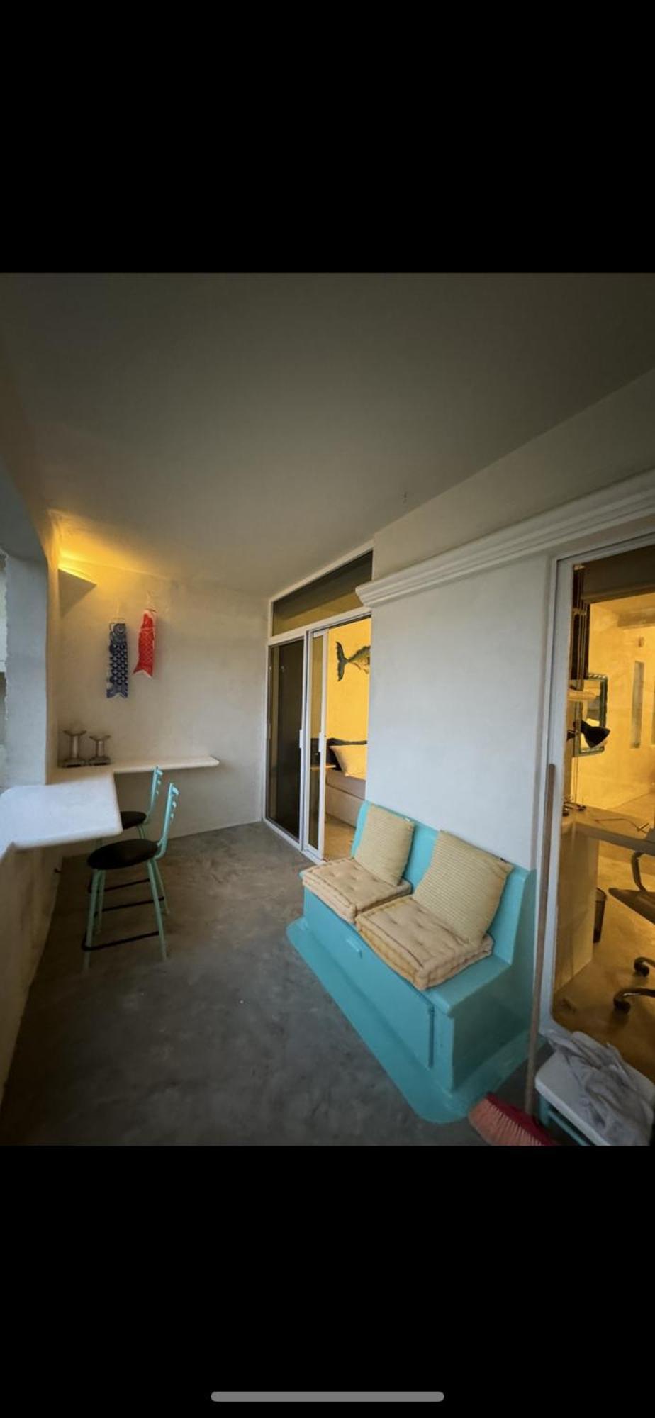 Front Beautiful One Bedroom Apartment *