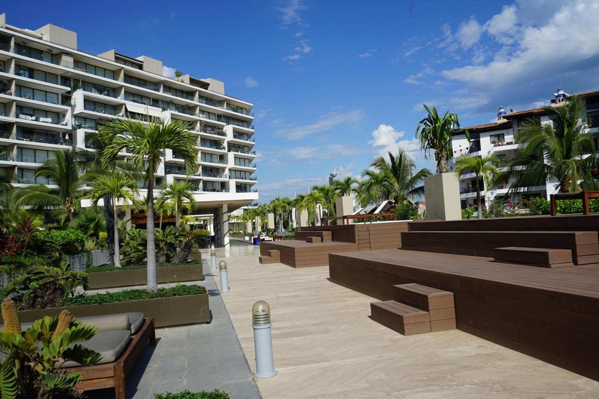 Nima Bay, Marina Vallarta Apartment