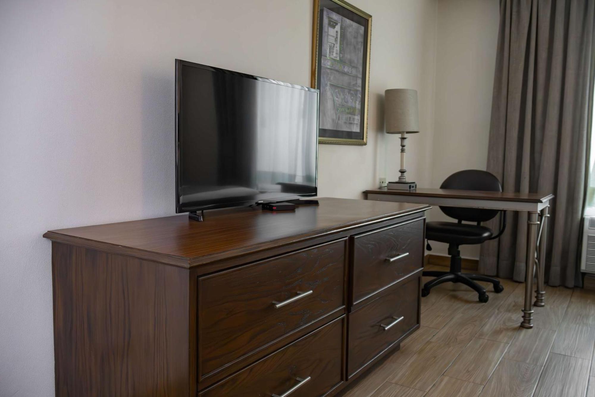 Western Colon Hotel 3*