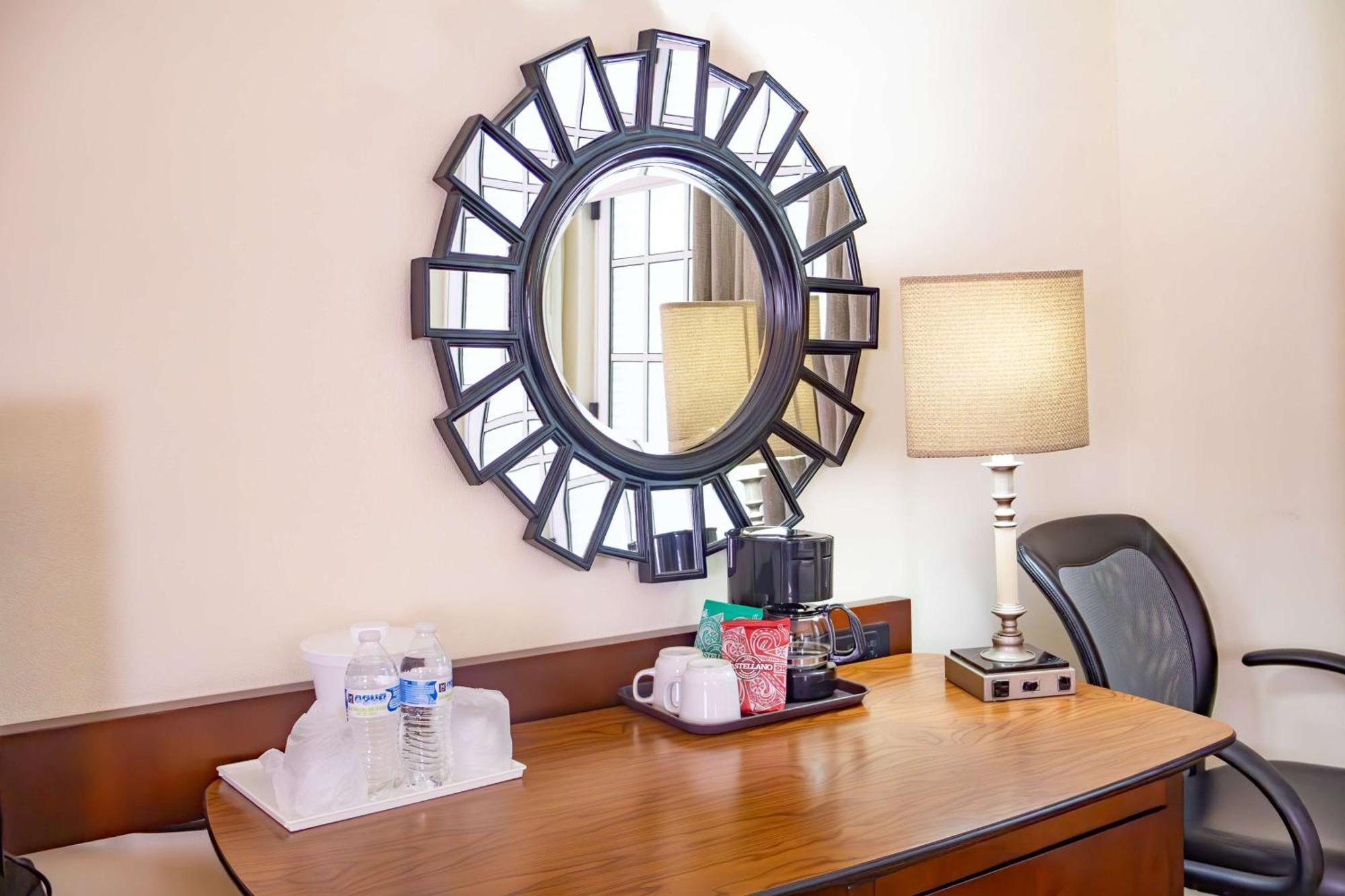 Western Colon Hotel
