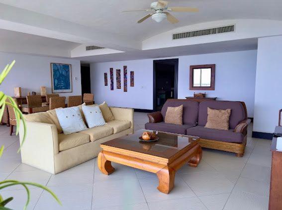 Bay View Grand Marina- 3 Bedrooms With Jacuzzi-602s *