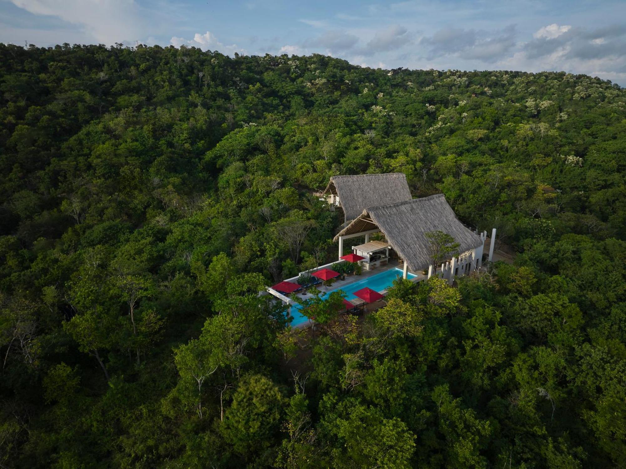 Cocolia Hotel 4*