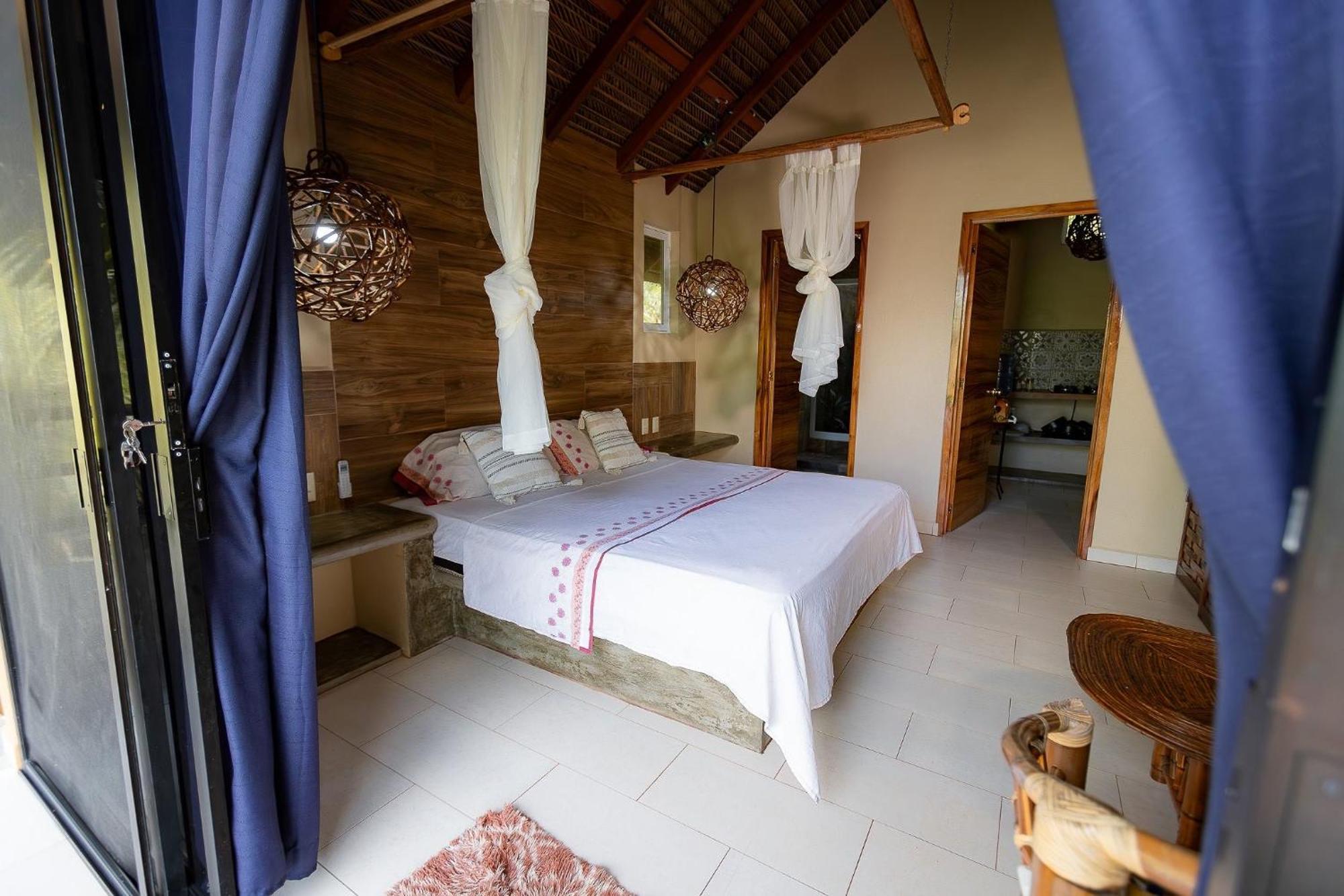 Resort Jovita Y Pancho Saladita *