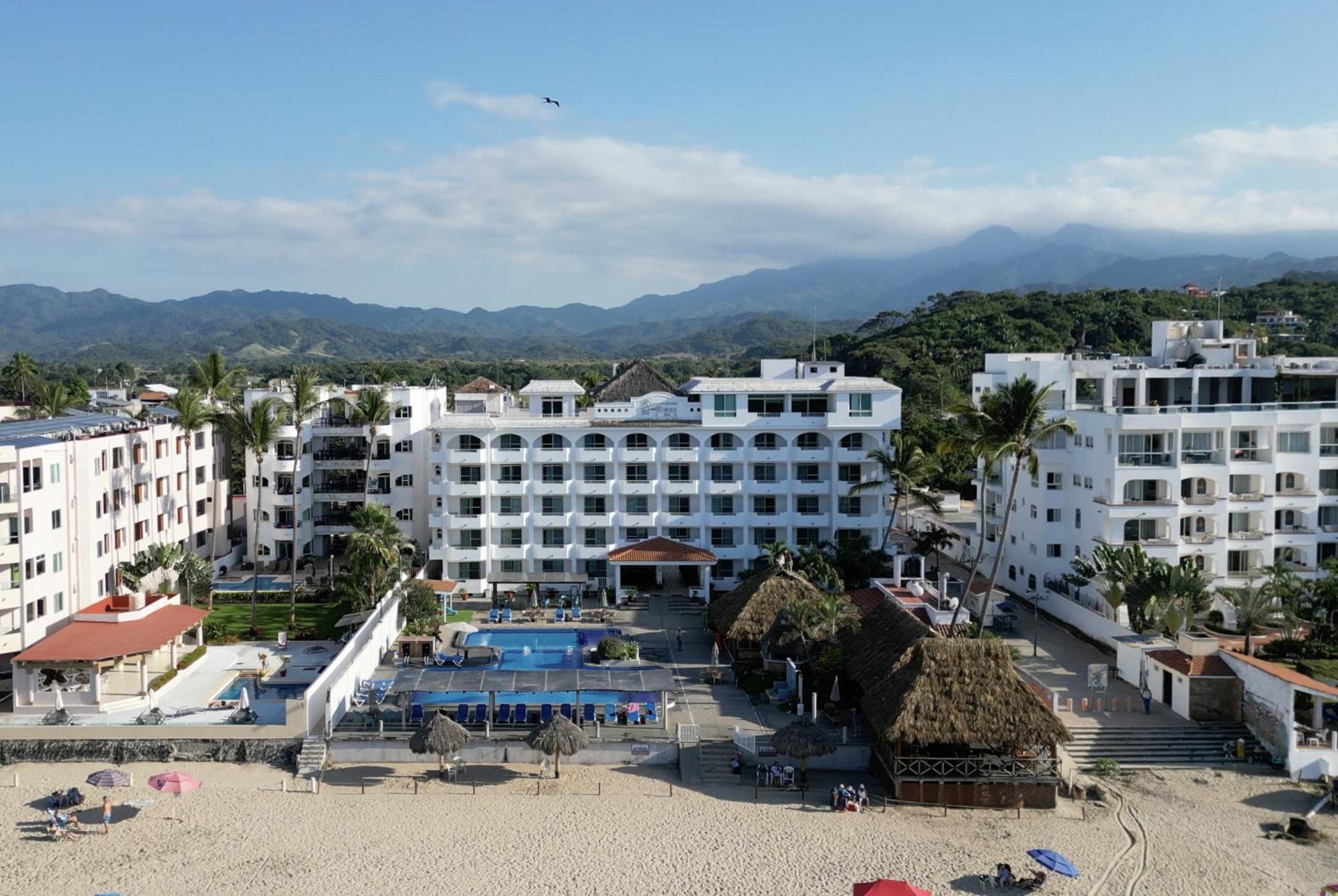 Torreblanca Beach Hotel And Suites Guayabitos - Desayuno Y Comida Incluido