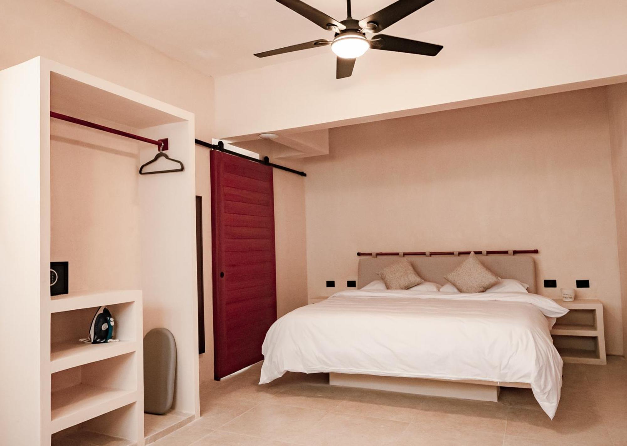 Front Boutique Dk House Hotel 4*