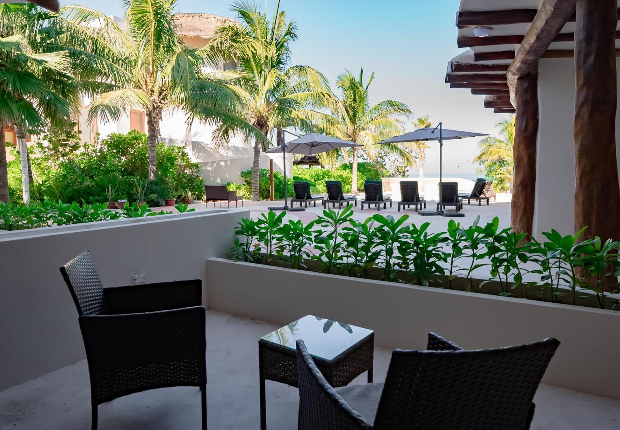 Hotel Front Boutique Dk House 4*