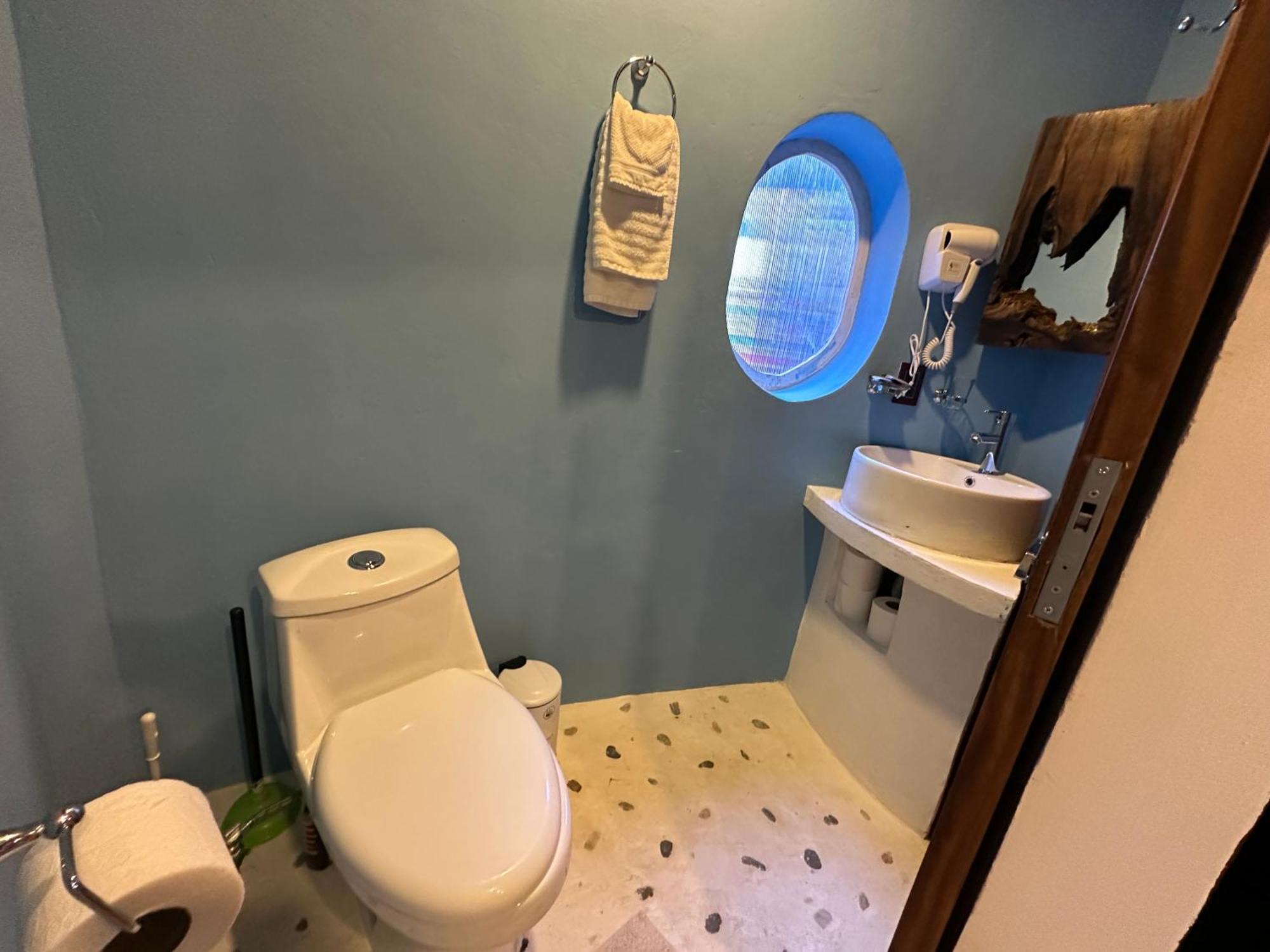 Beachfront Paradise Boutique - Casa Alebrijes Jacuzzi Suits Hotel