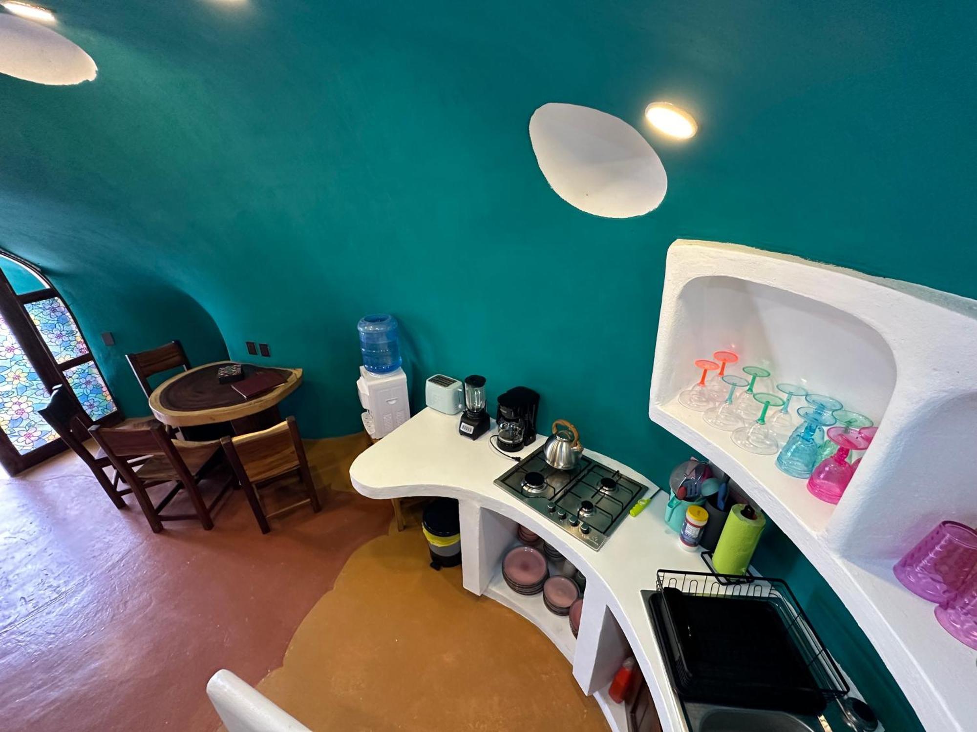 Beachfront Paradise Boutique - Casa Alebrijes Jacuzzi Suits Hotel
