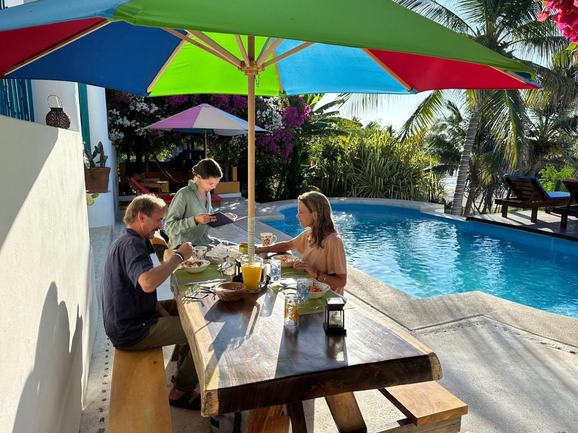 Beachfront Paradise Boutique - Casa Alebrijes Jacuzzi Agua Blanca