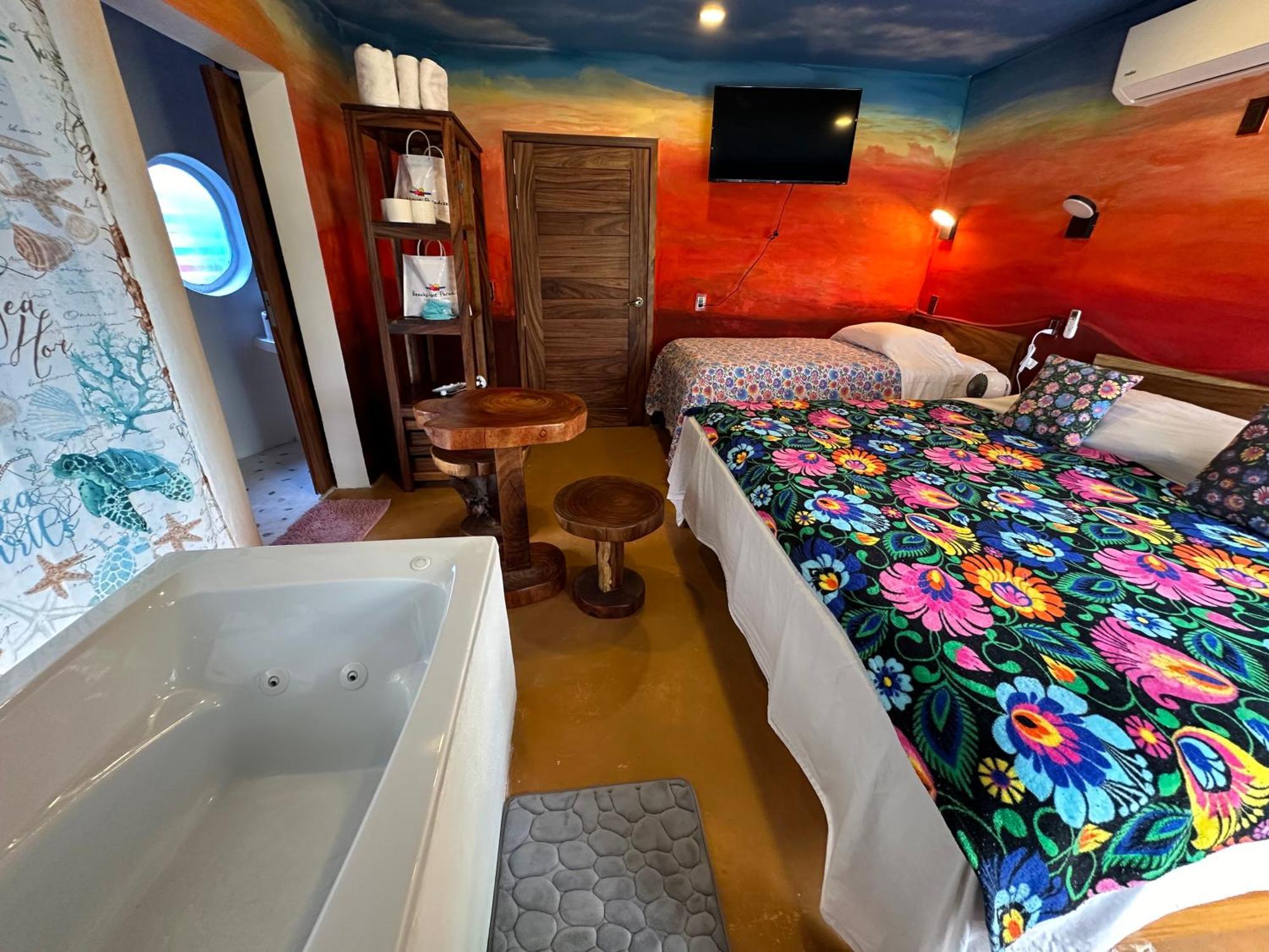 Beachfront Paradise Boutique - Casa Alebrijes Jacuzzi Suits Hotel Agua Blanca