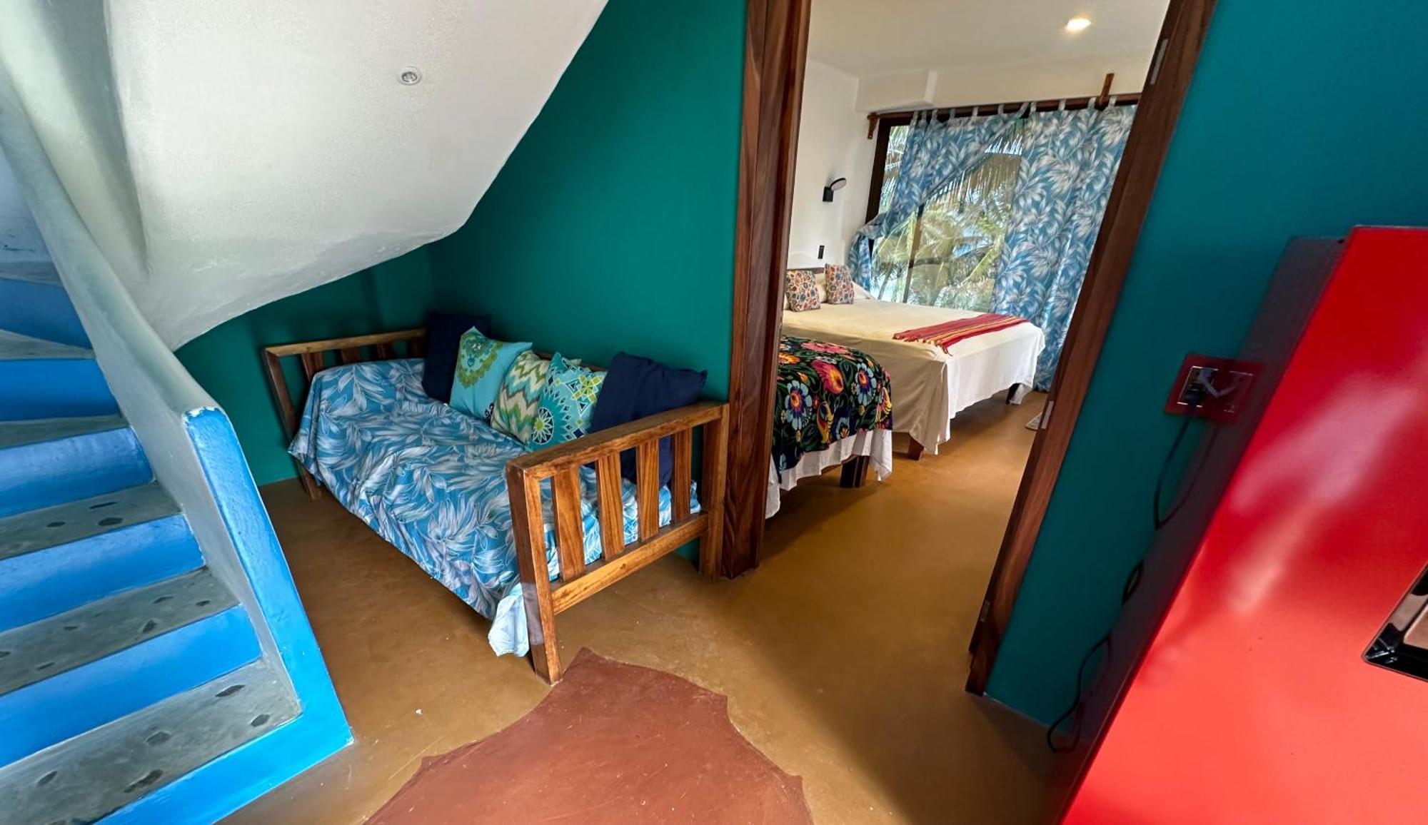 Beachfront Paradise Boutique - Casa Alebrijes Jacuzzi Hotel