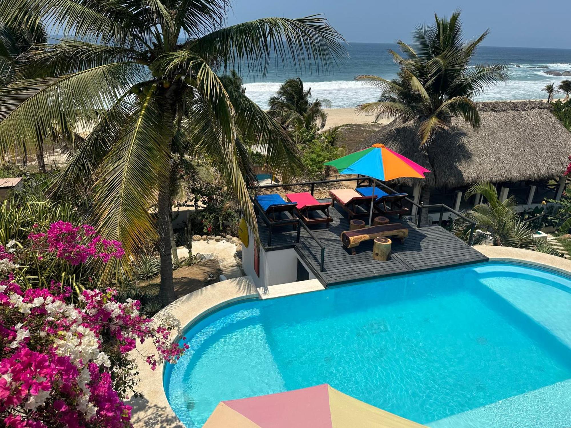 Beachfront Paradise Boutique - Casa Alebrijes Jacuzzi Suits Agua Blanca