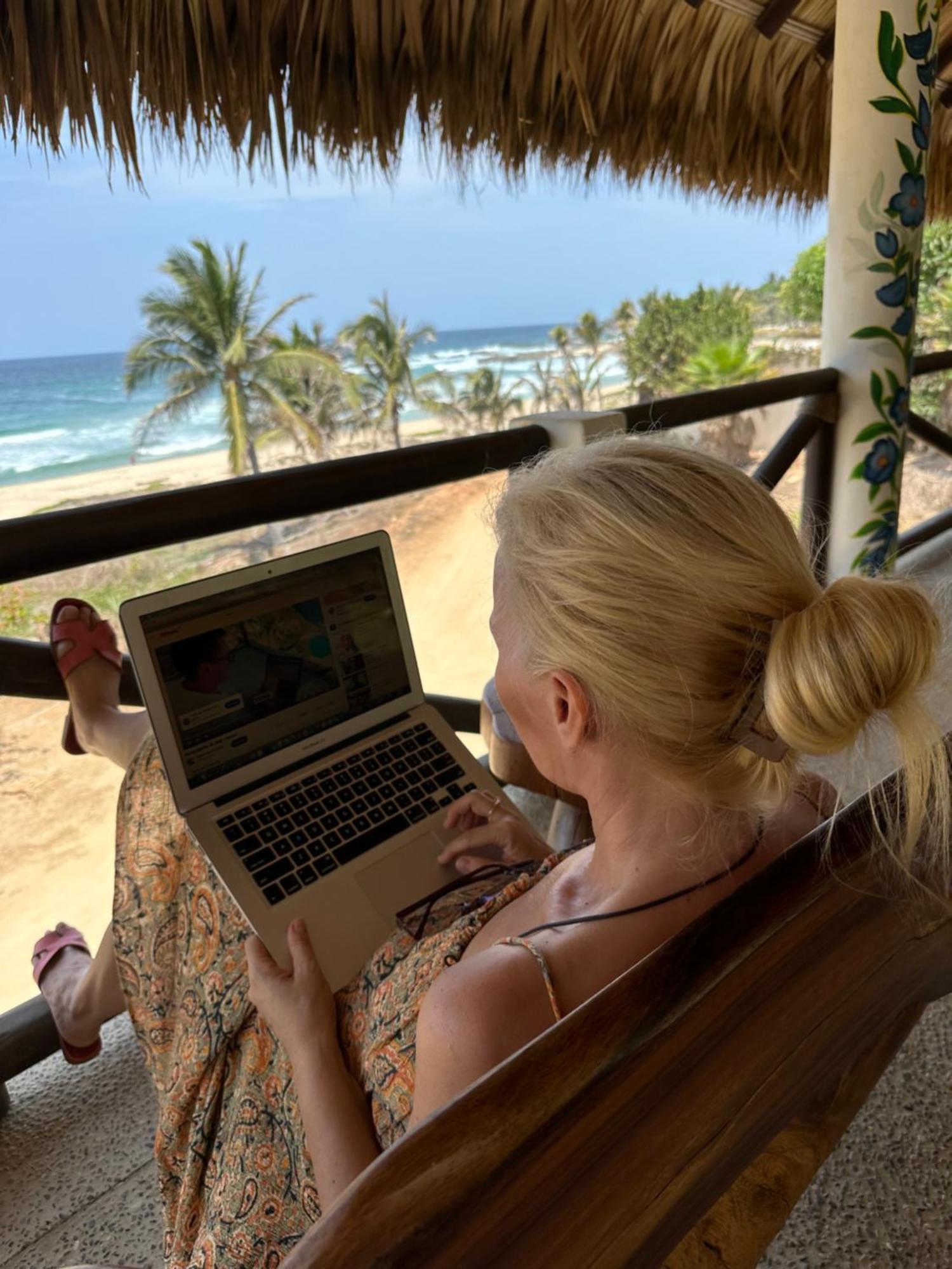 Beachfront Paradise Boutique - Casa Alebrijes Jacuzzi Suits Hotel Agua Blanca