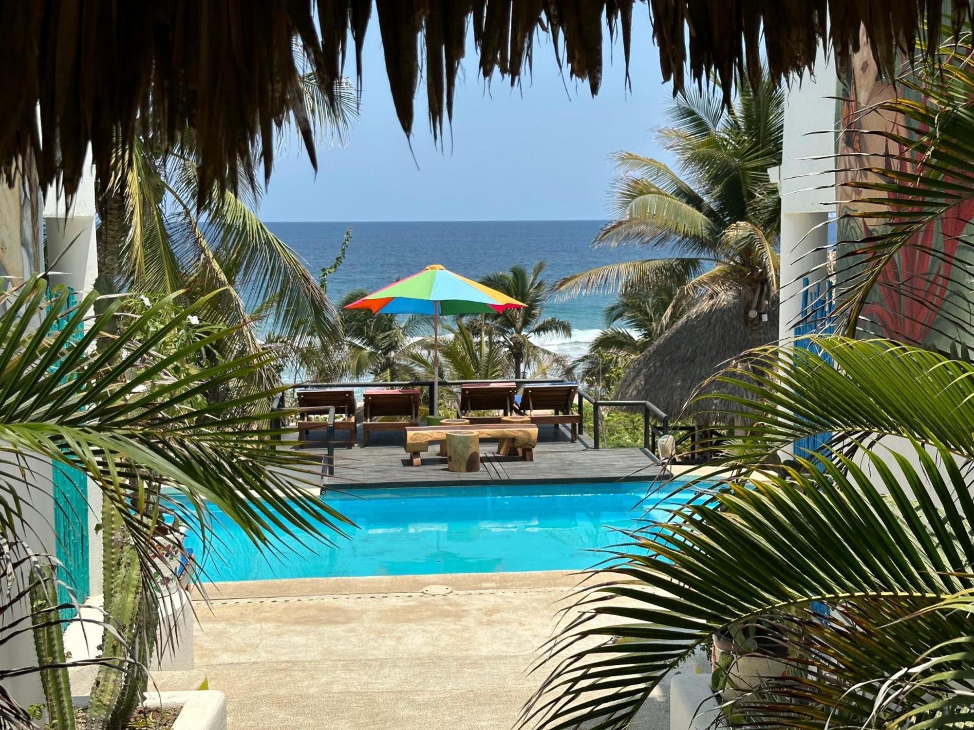 Hotel Beachfront Paradise Boutique - Casa Alebrijes Jacuzzi Suits