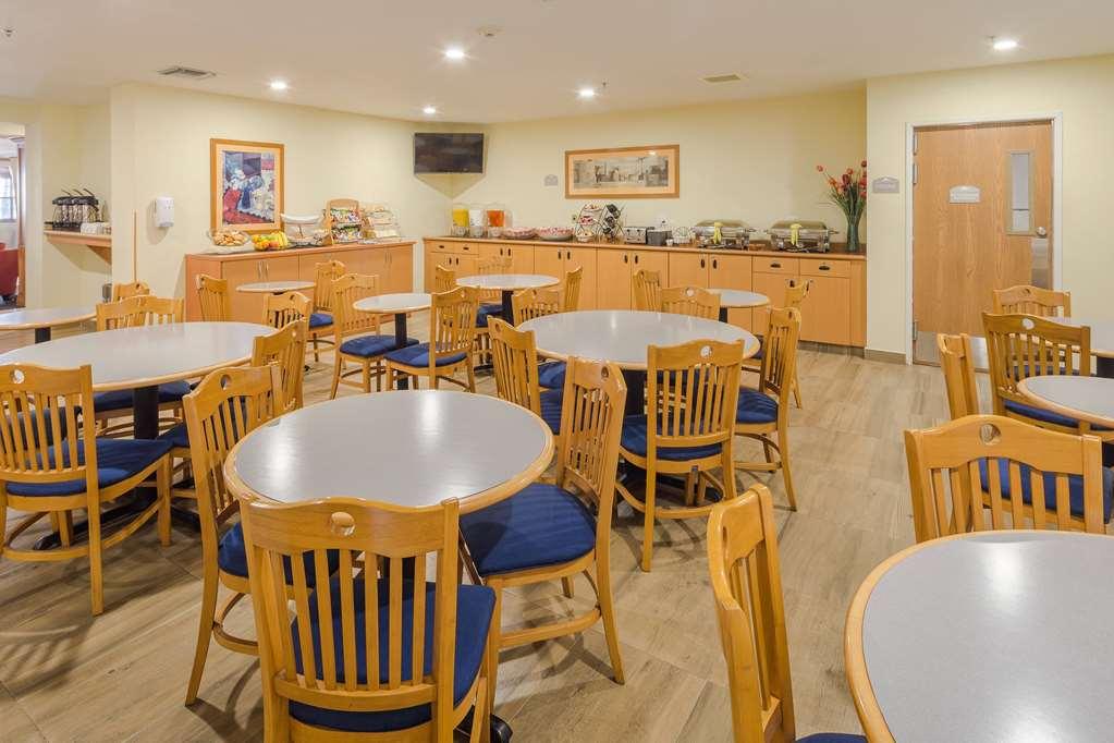 Microtel & By Wyndham Hotel