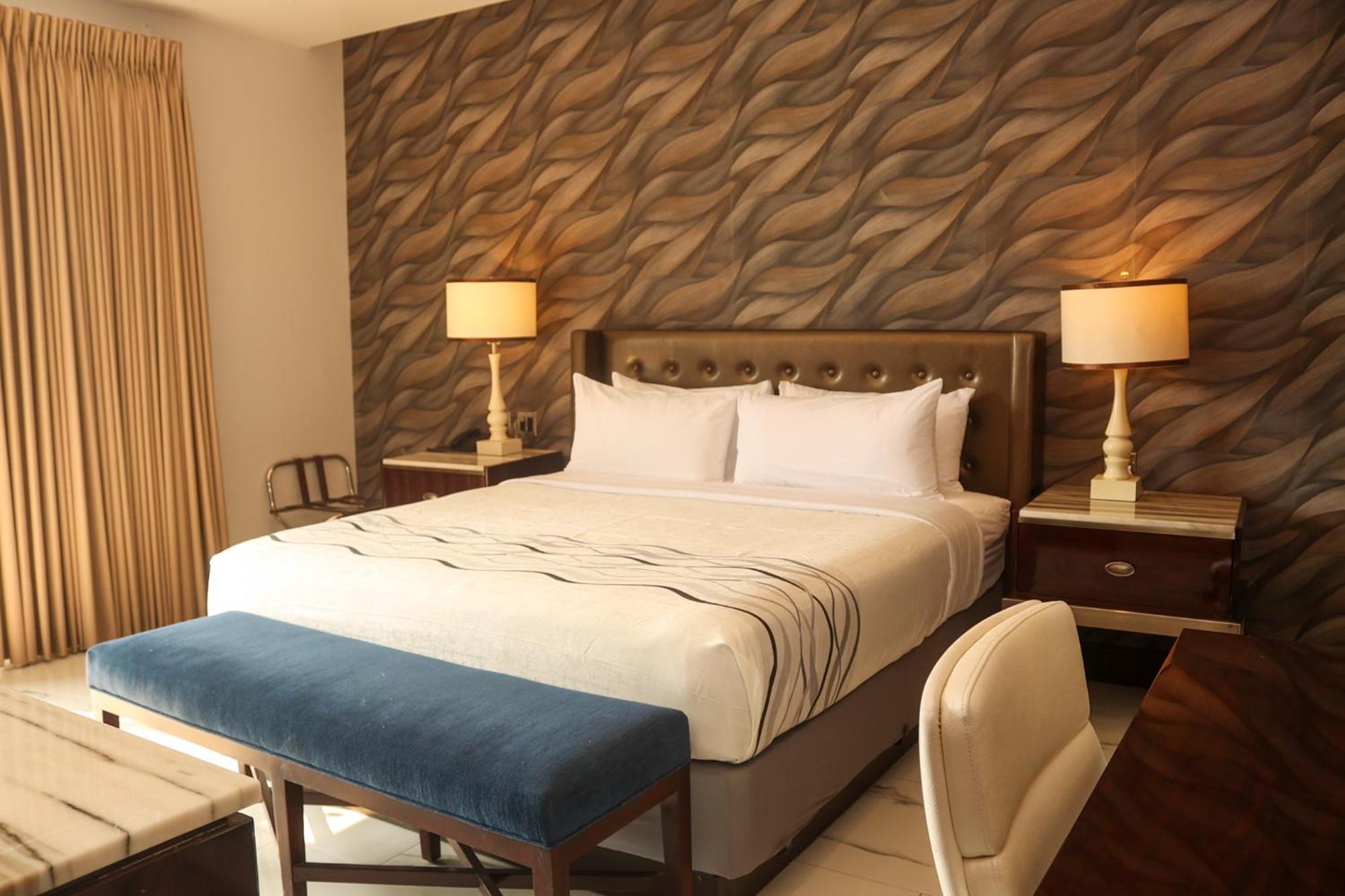 Grand One Plaza Hotel Tijuana