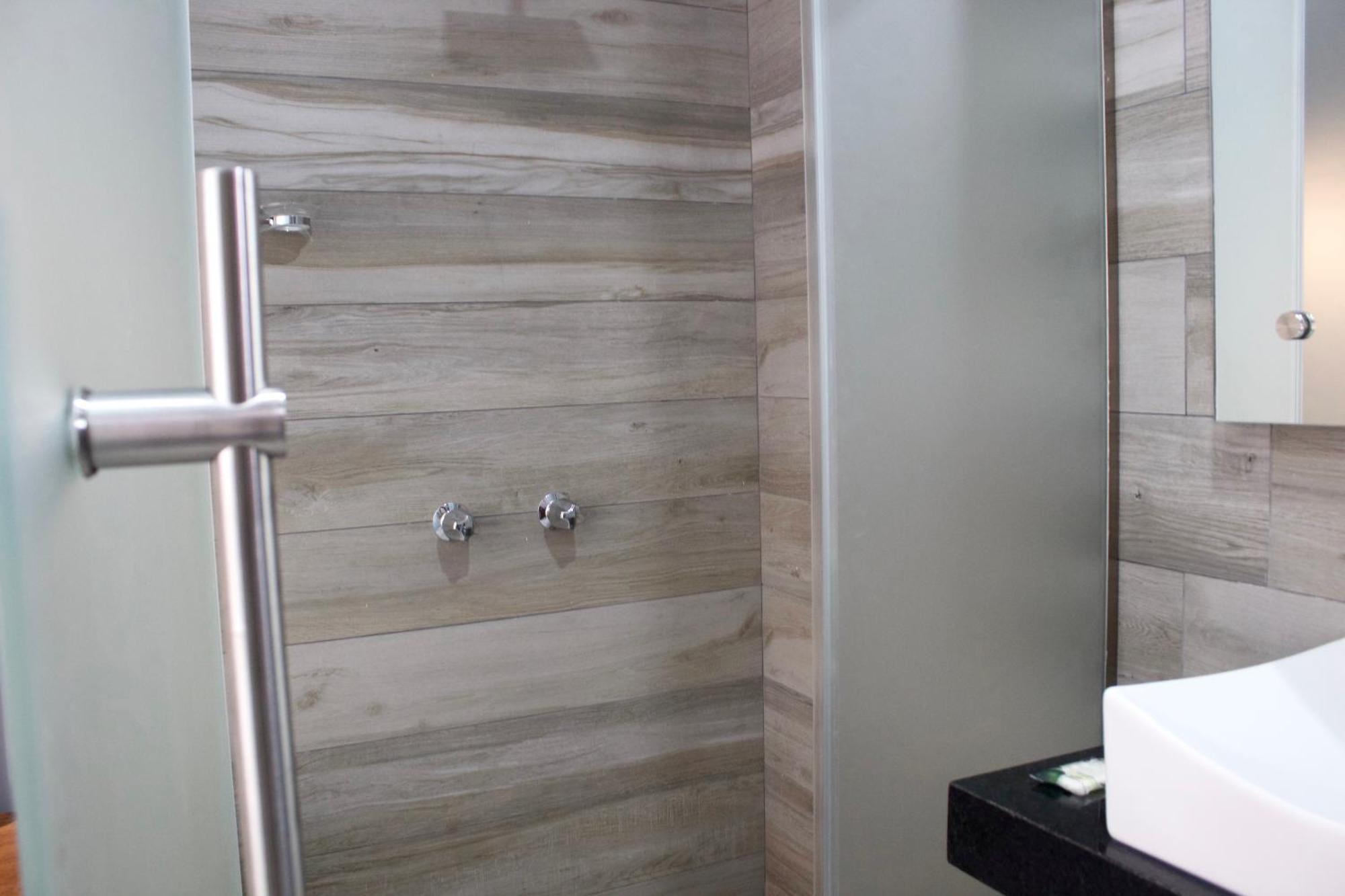 Hotel Grand One Plaza