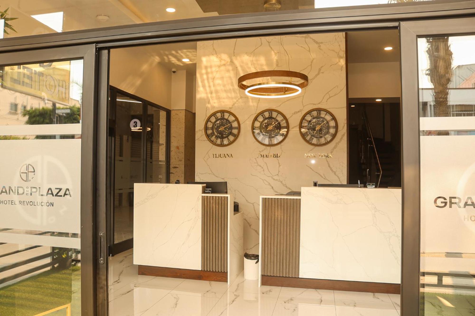 Hotel Grand One Plaza Tijuana