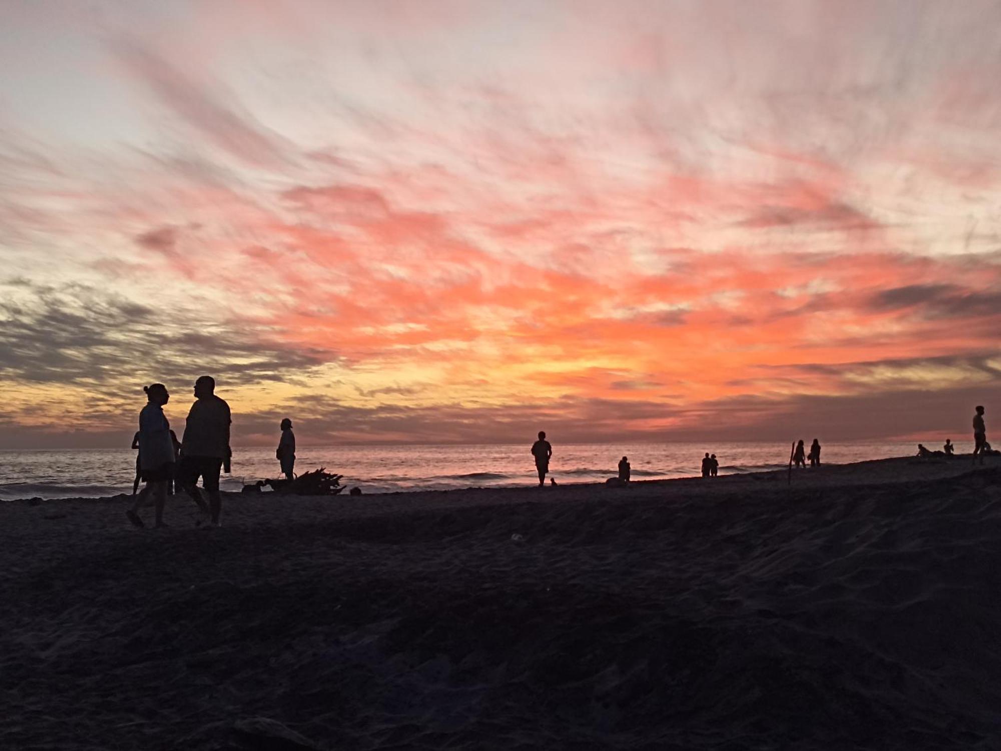 Punta Sur, Frente Al Mar Y El Atardecer Inn *