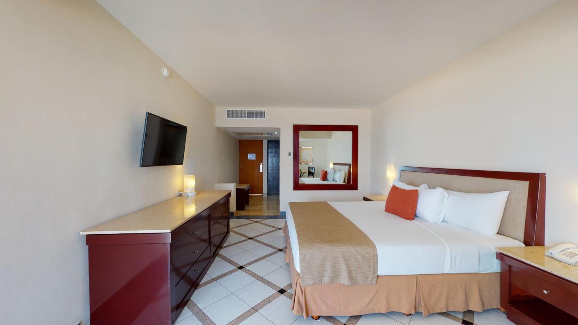 Resort Park Royal Ixtapa
