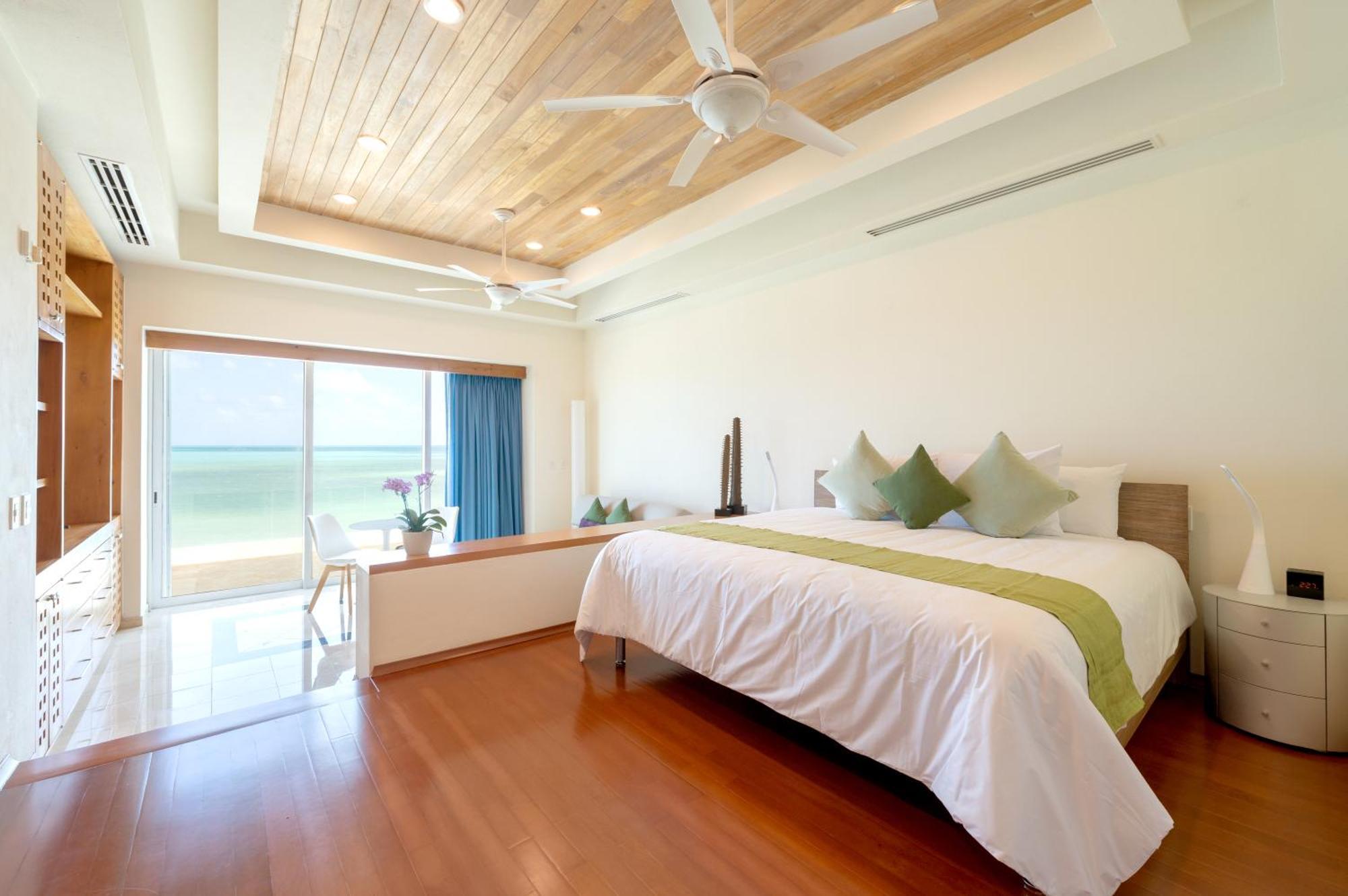 Villa Punta Sam - Beachfront Luxury Cancun