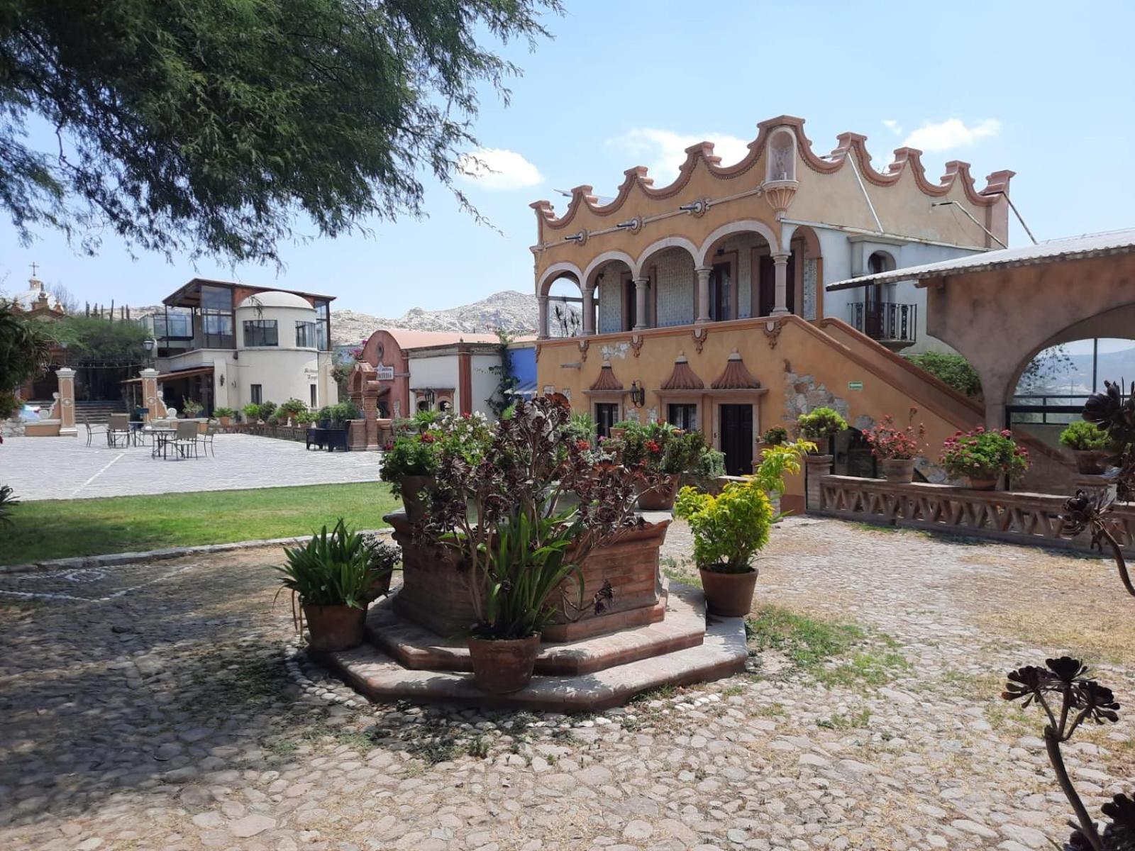 Centenario Arroyitos 3*