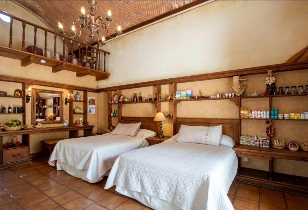 Hotel Centenario Arroyitos