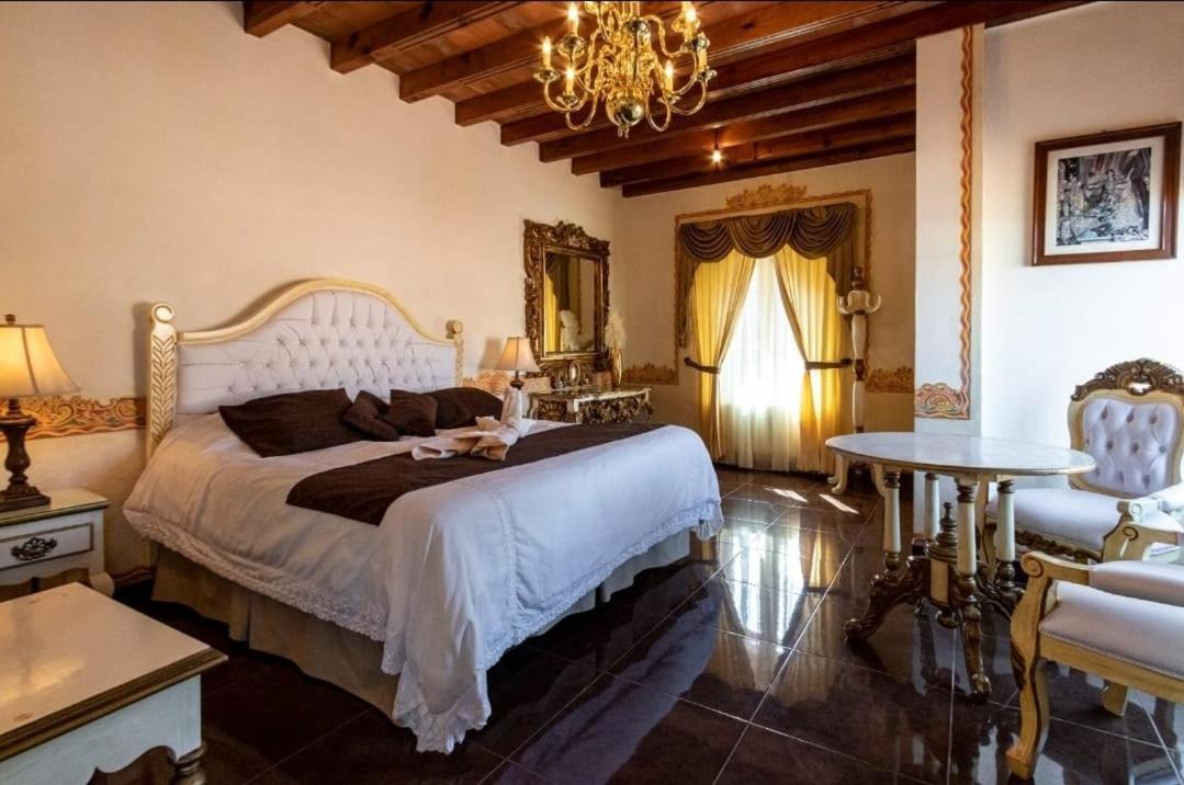 Hotel Centenario Arroyitos Bernal