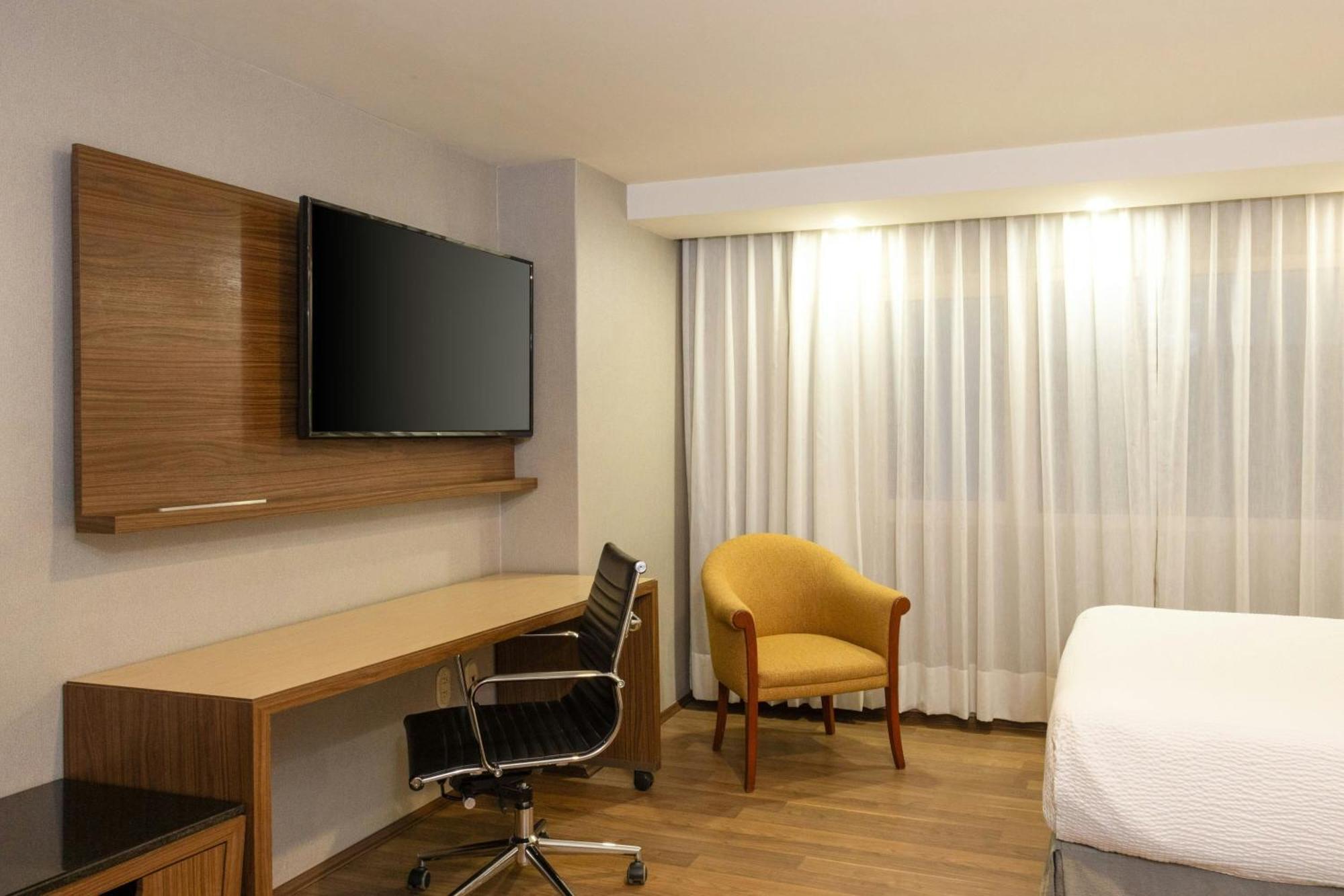 Courtyard By Marriott Revolucion Mexico City
