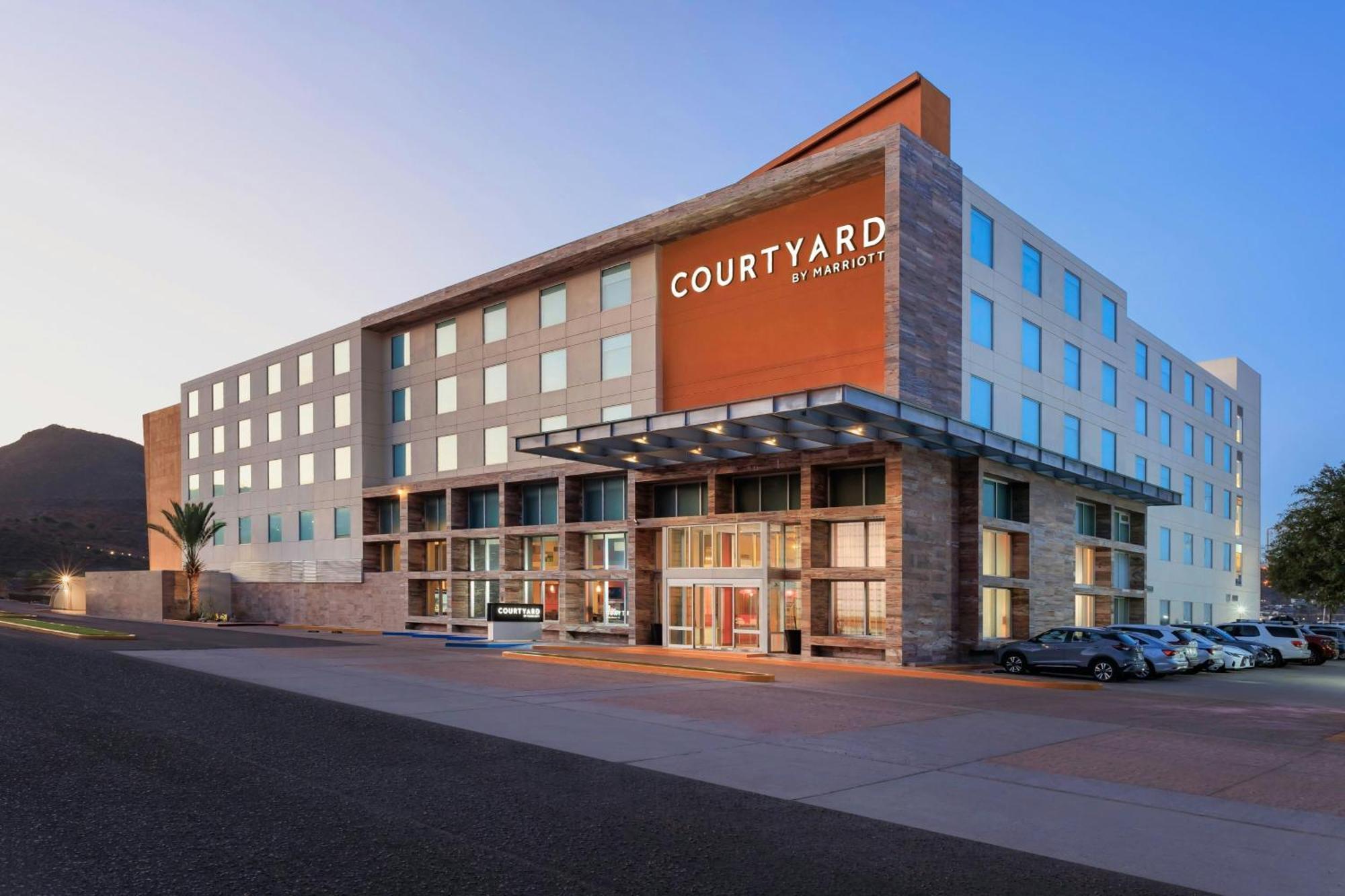 Courtyard By Marriott Baja California Sur Hotel La Paz