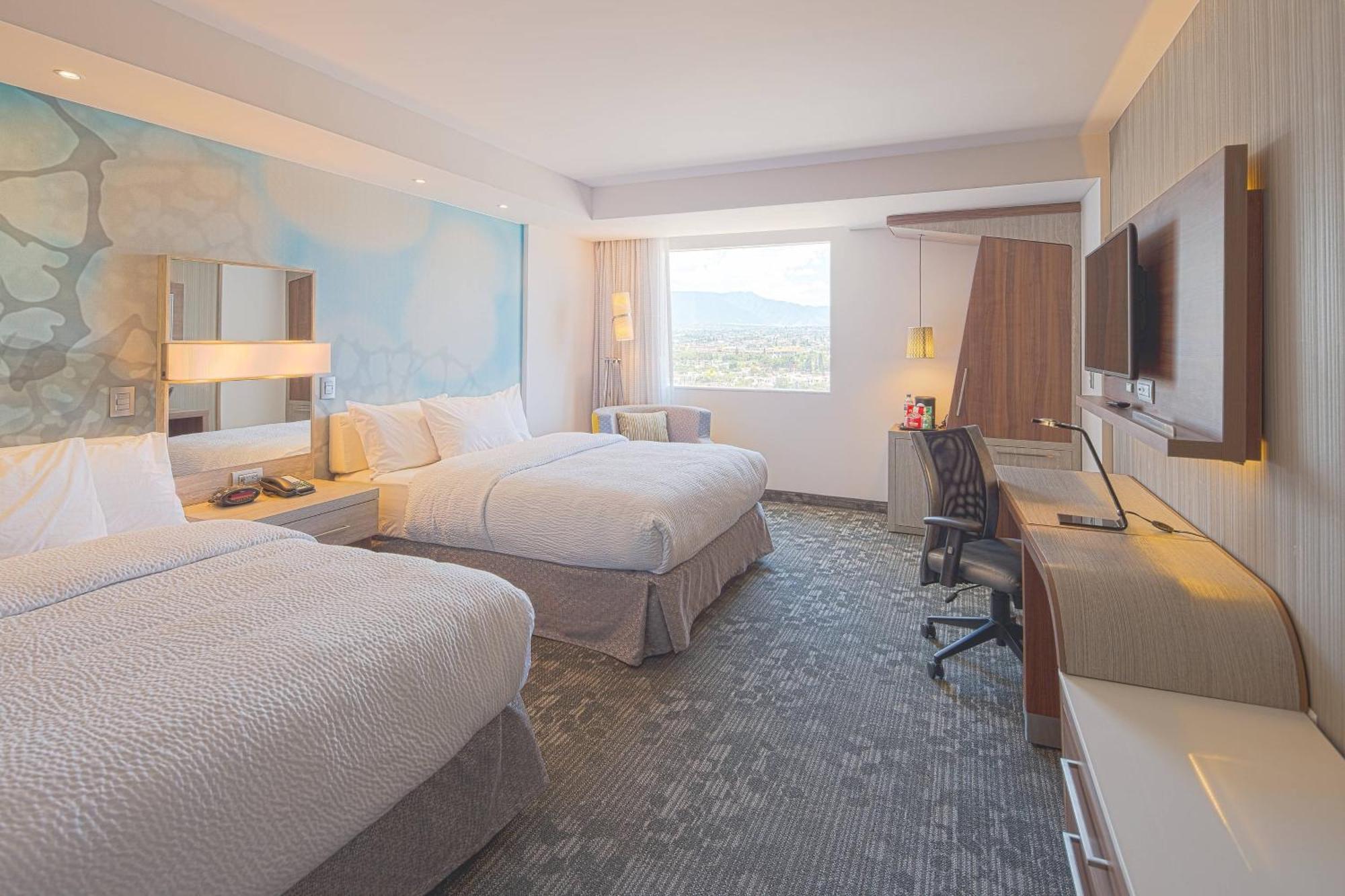 Hotel Courtyard By Marriott