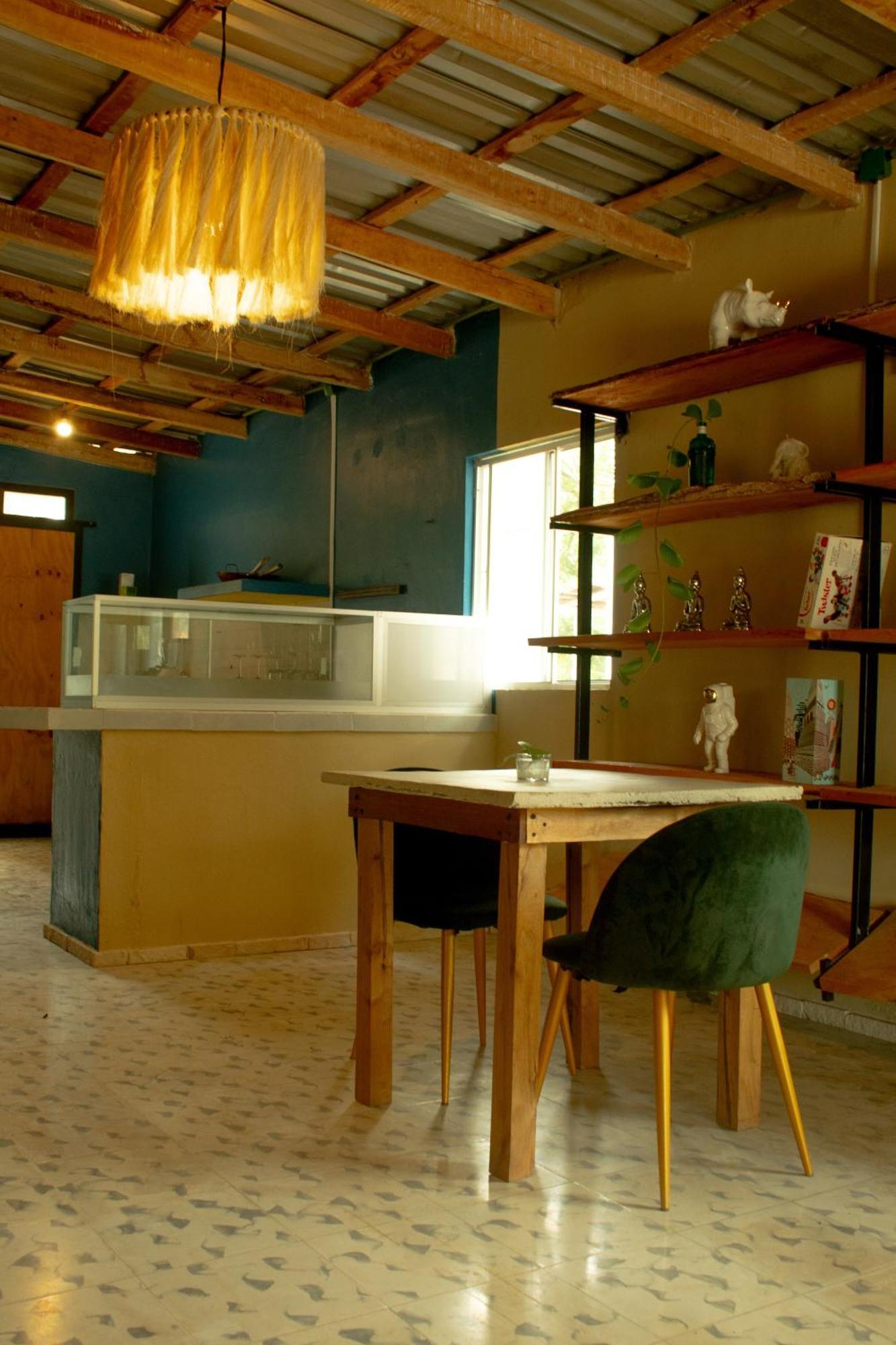 Aparthotel Casa Mate Secondlinebeach House *