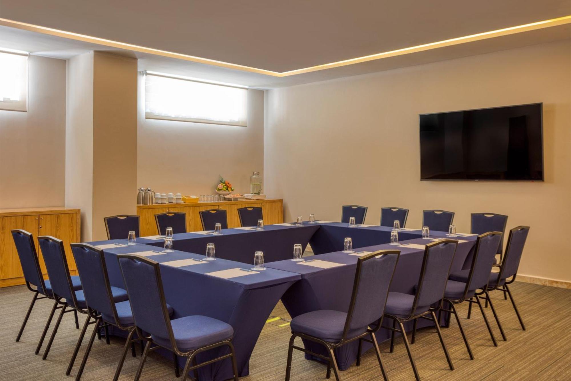 Four Points By Sheraton Centro Hotel Cancun