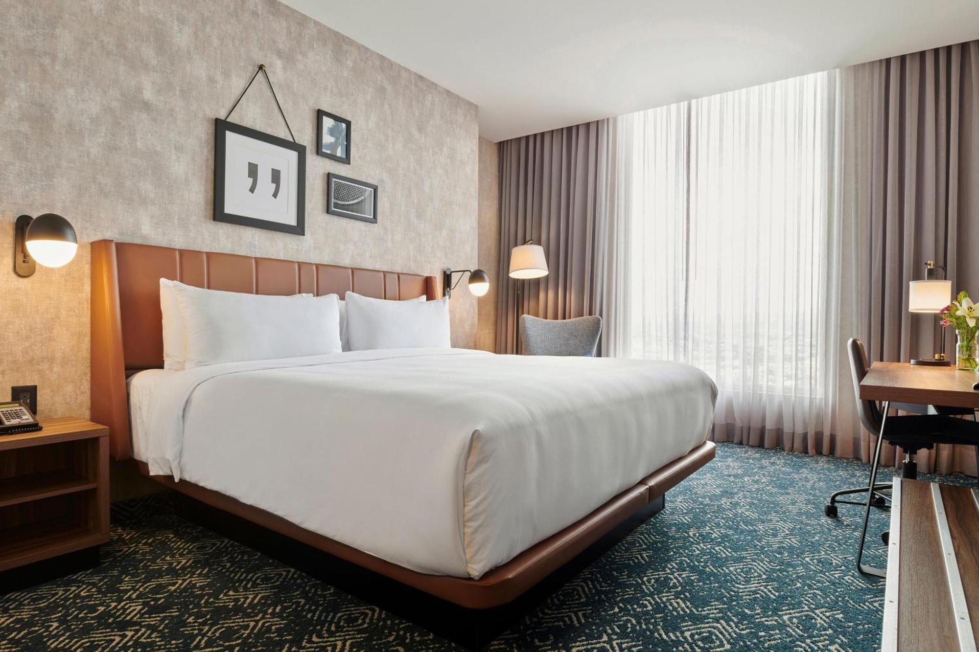 Four Points By Sheraton Hotel