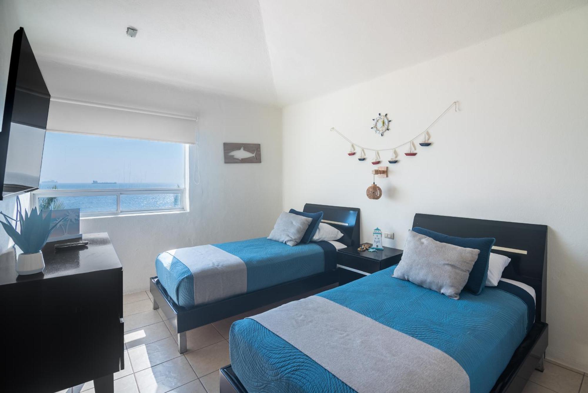 Amazing With Sea View And Large Terrace *
