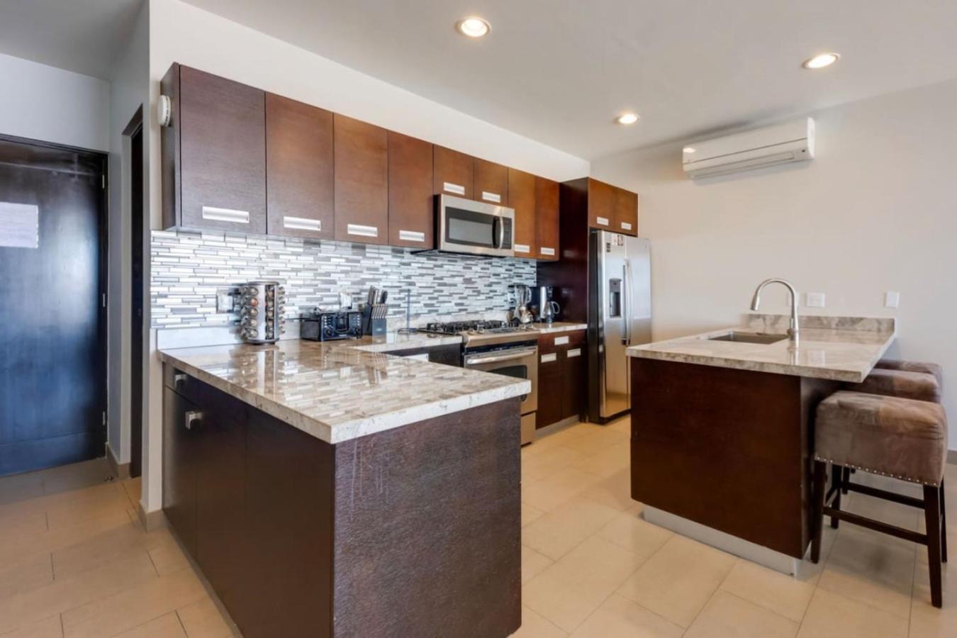 Ocean View, 2 Infinity Pools, Pedregal, Walkable Holiday home Cabo San Lucas
