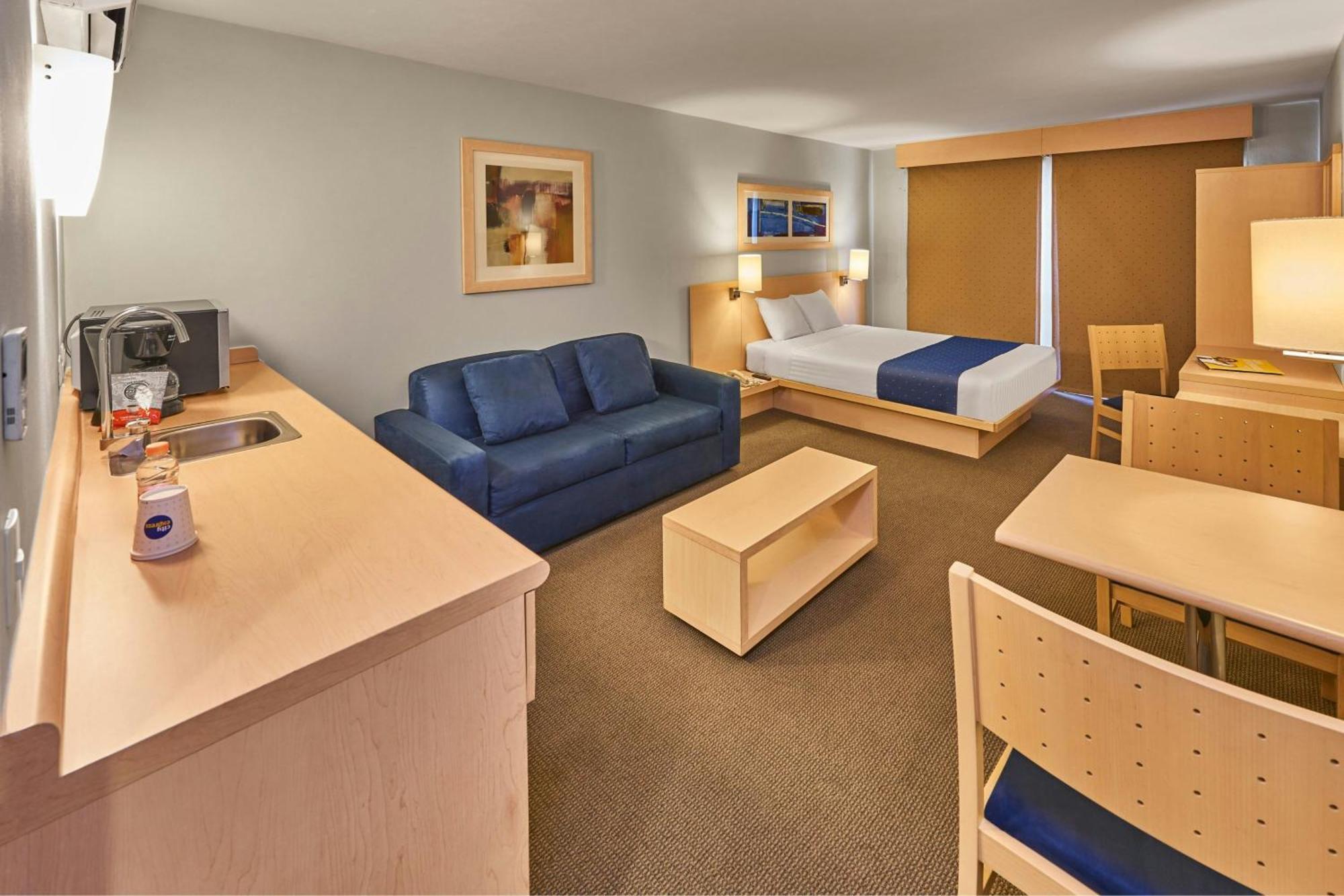 Express By Marriott Hotel 4*