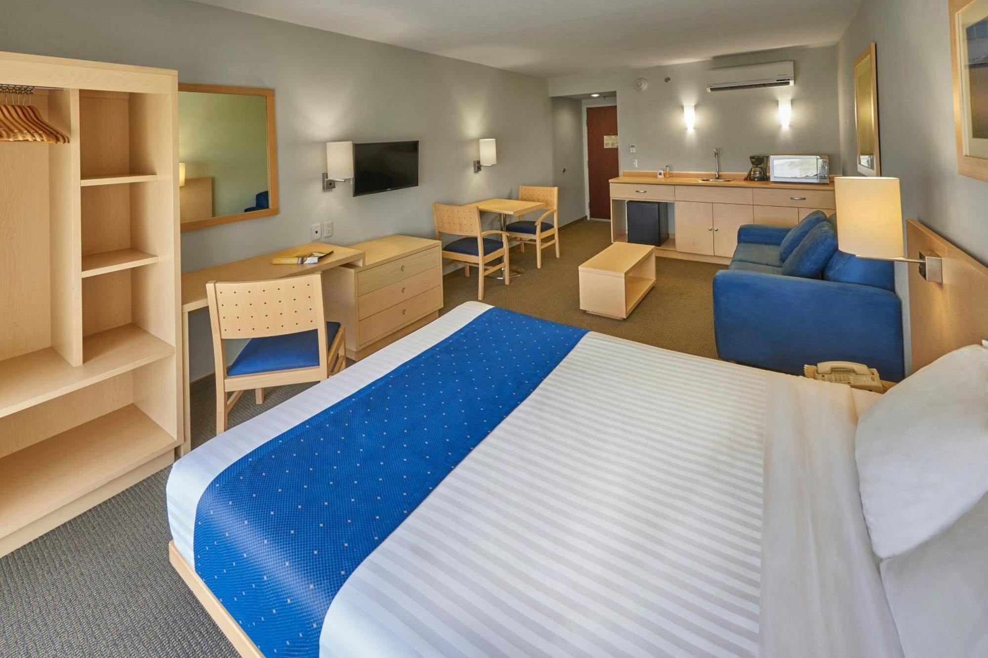 Hotel Express By Marriott 4*