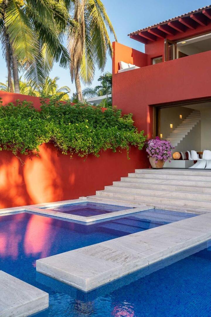 Stunning 5bd Beachfront Fully Staffed W Golf, Spa, Clubs & *