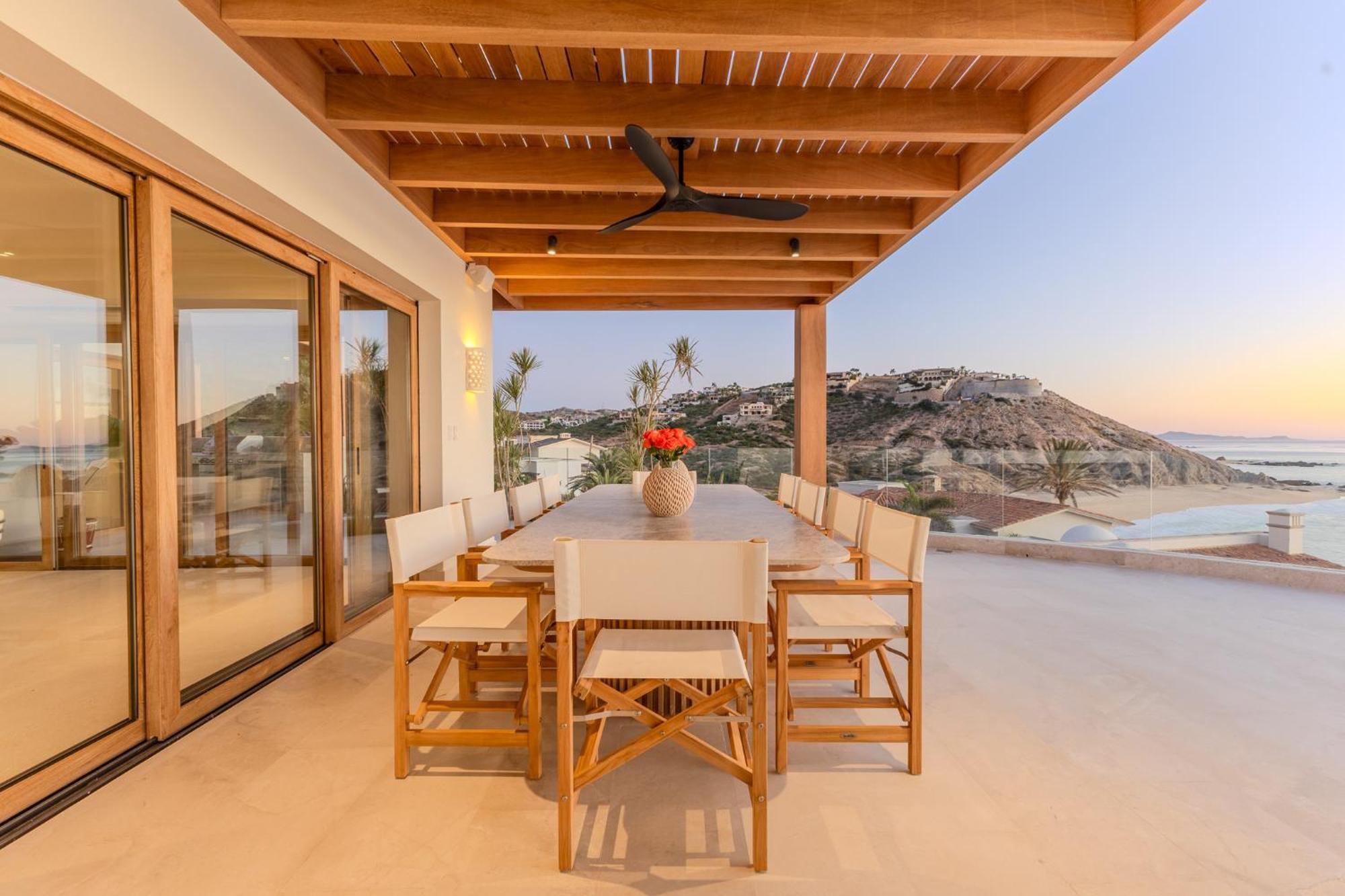 New Stunning Villa, Full Staff, Gym And Has Its Own Private Swimmable Villa San Jose del Cabo